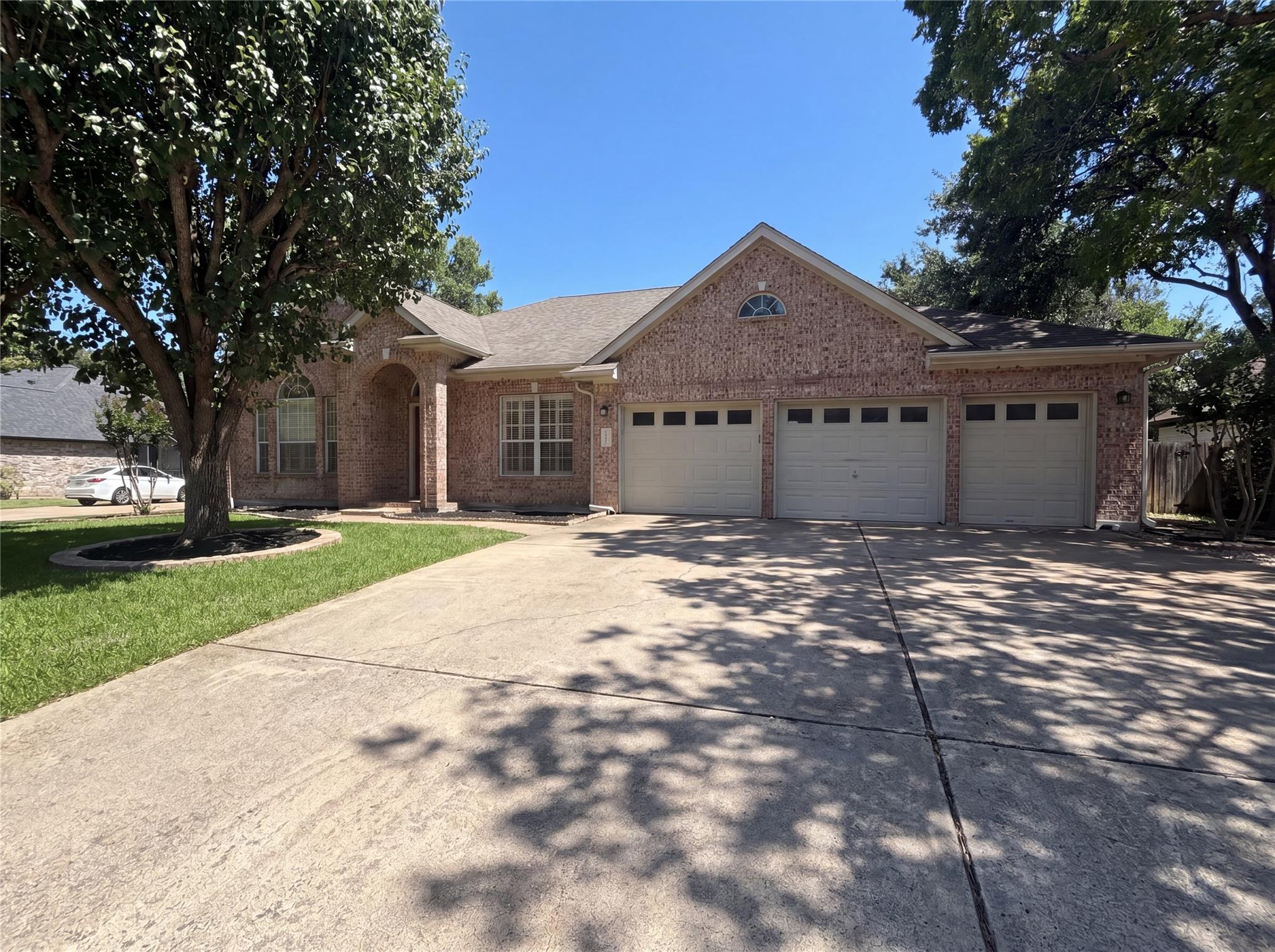 117 Brentwood, Georgetown, TX 78628 — photo 1