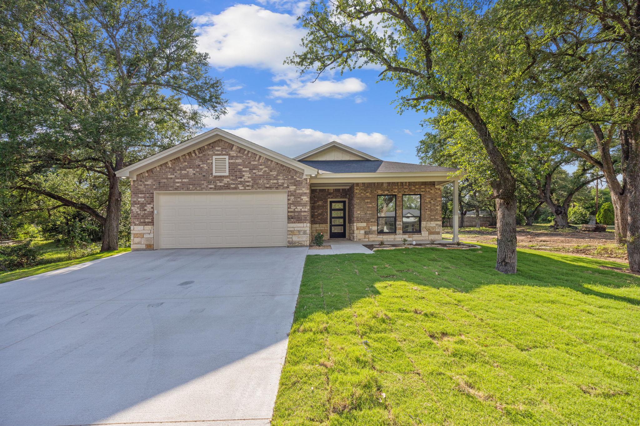 312 Mitchell, Belton, TX 76513 — photo 1