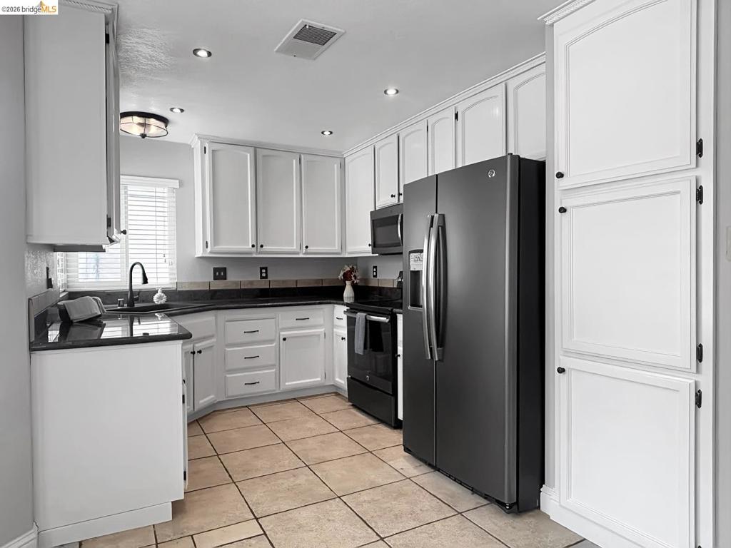 2055 Truman Ln, Oakley, CA 94561 — photo 1