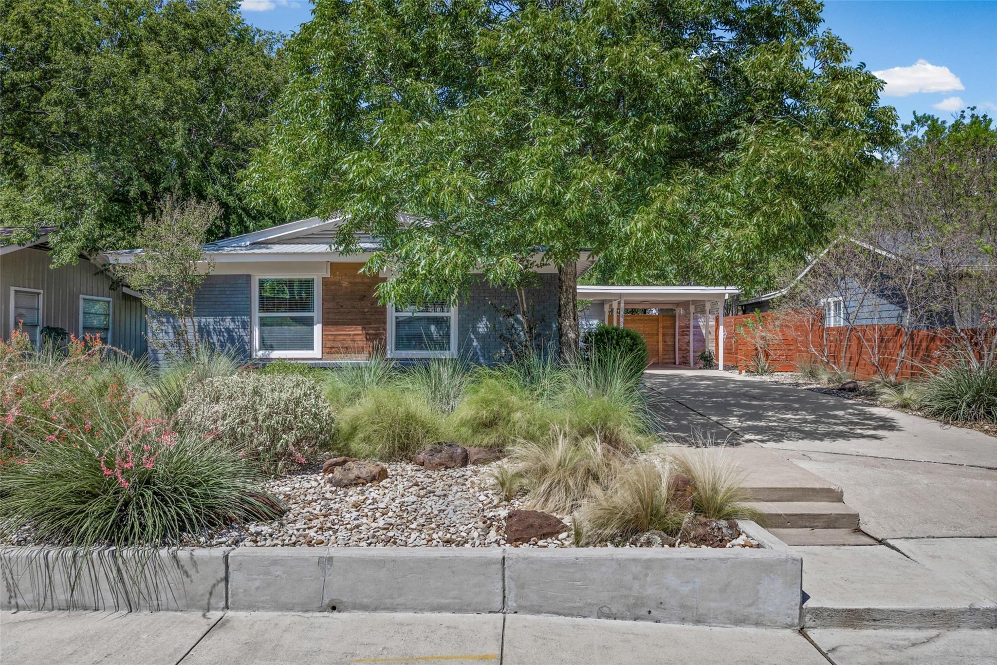 1400 Westmoor, Austin, TX 78723 — photo 1