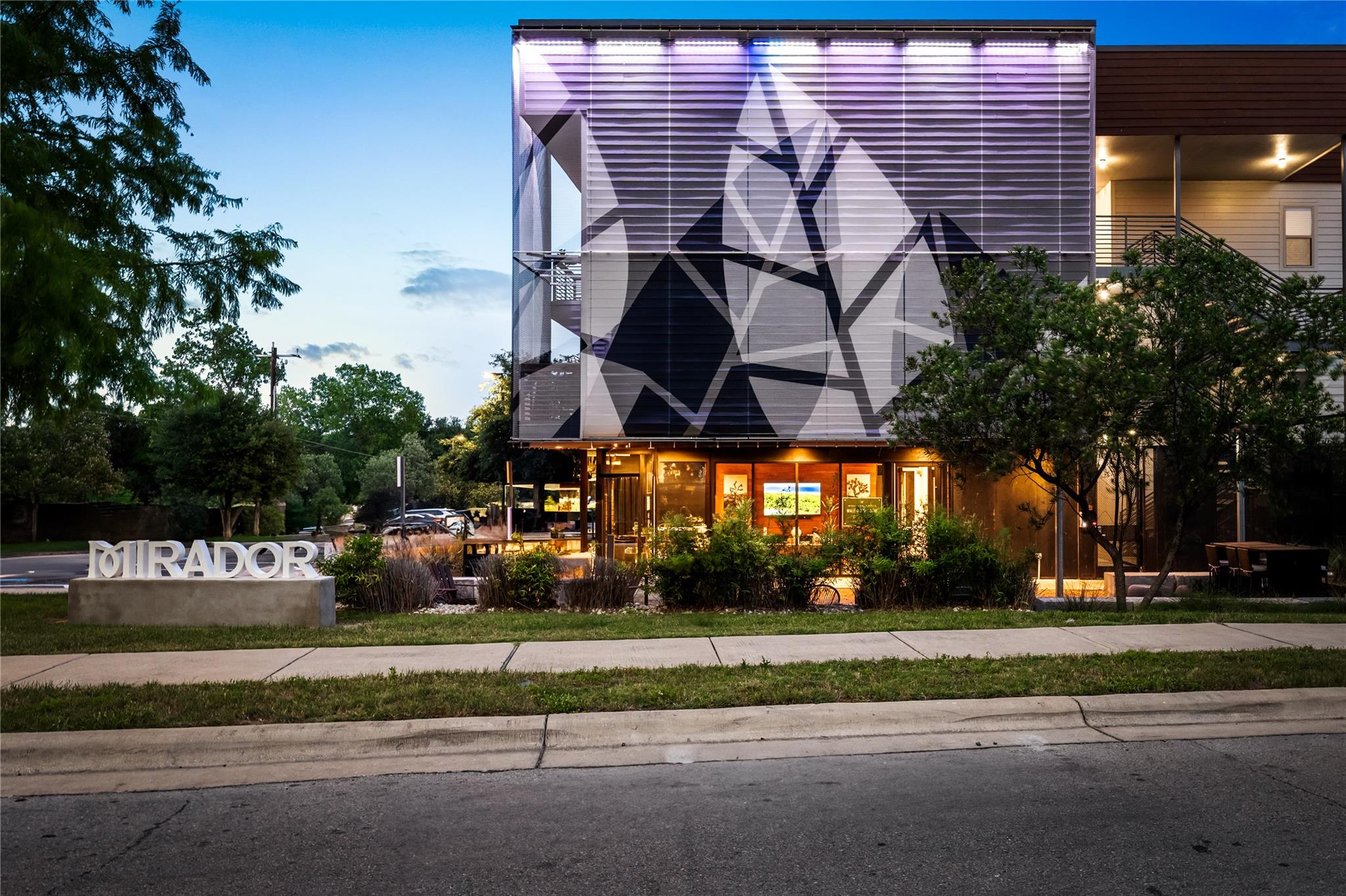 2505 Thornton, Austin, TX 78704 — photo 1