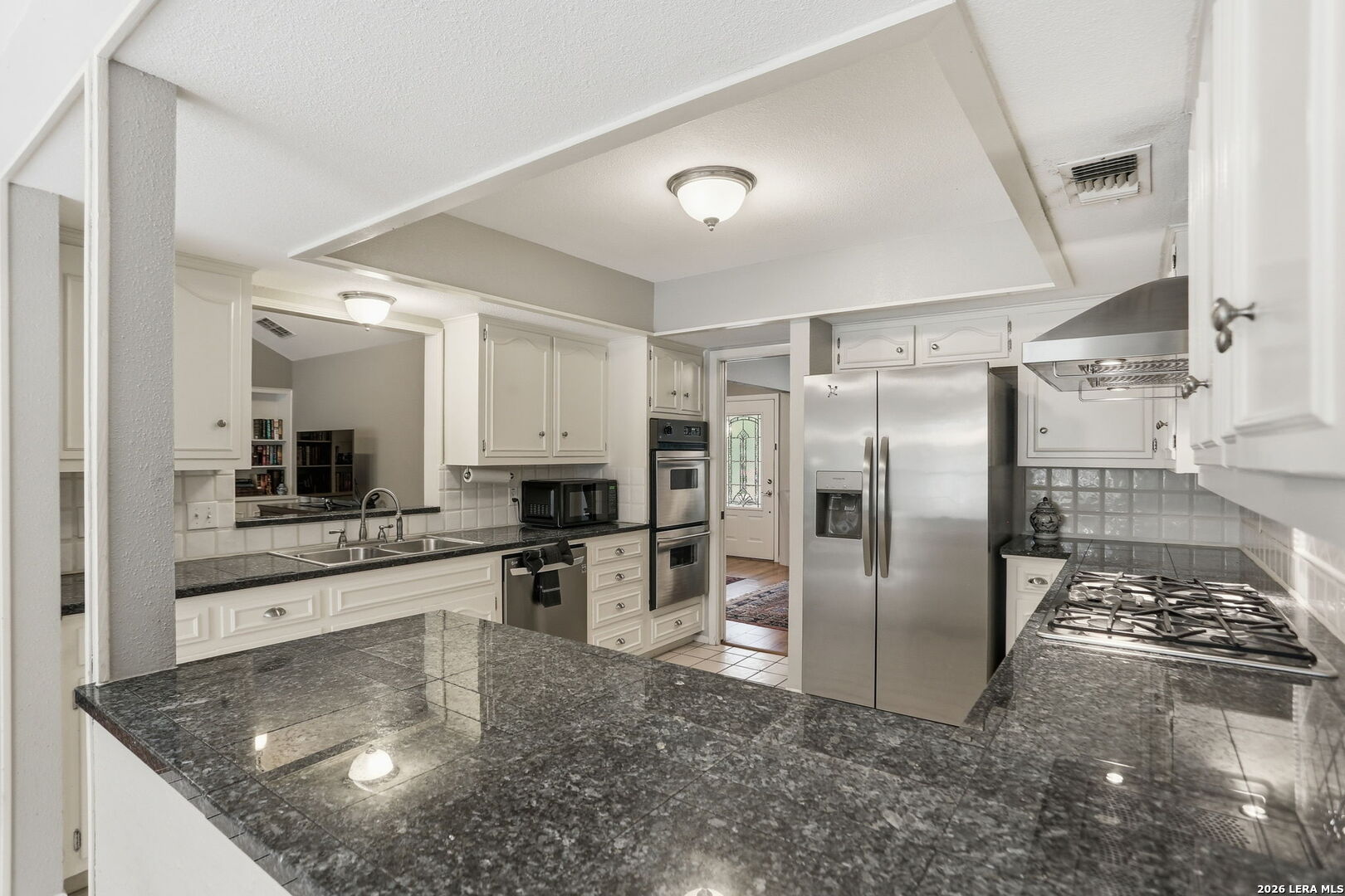 13150 HUNTERS CIR, ,  78230 — photo 1