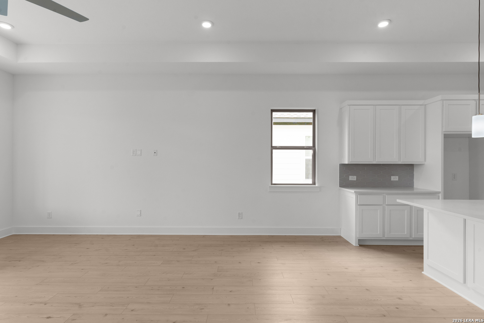 928 Nolte, , 78155 — photo 1