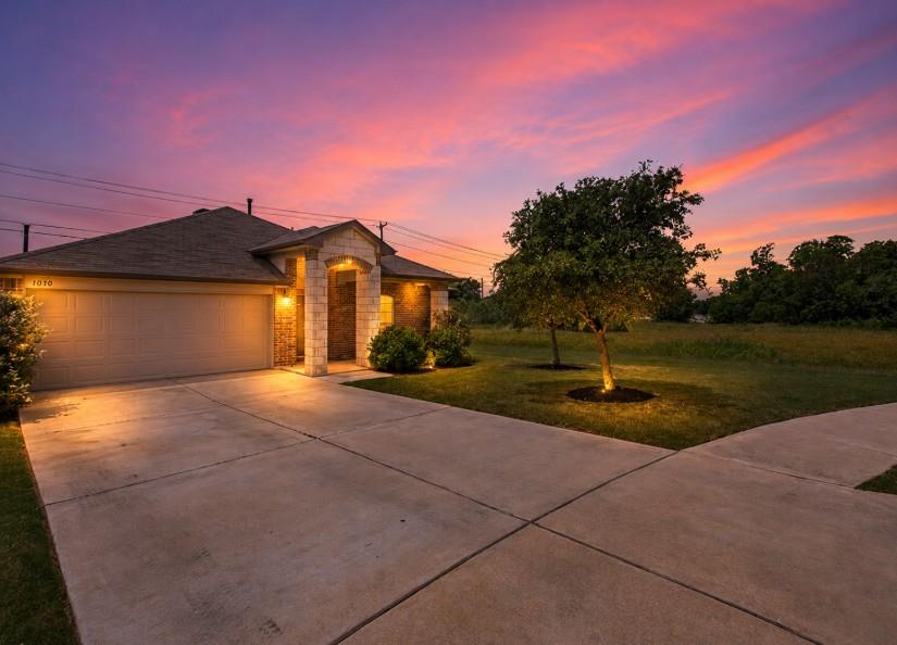 1010 Pembroke, Hutto, TX 78634 — photo 1