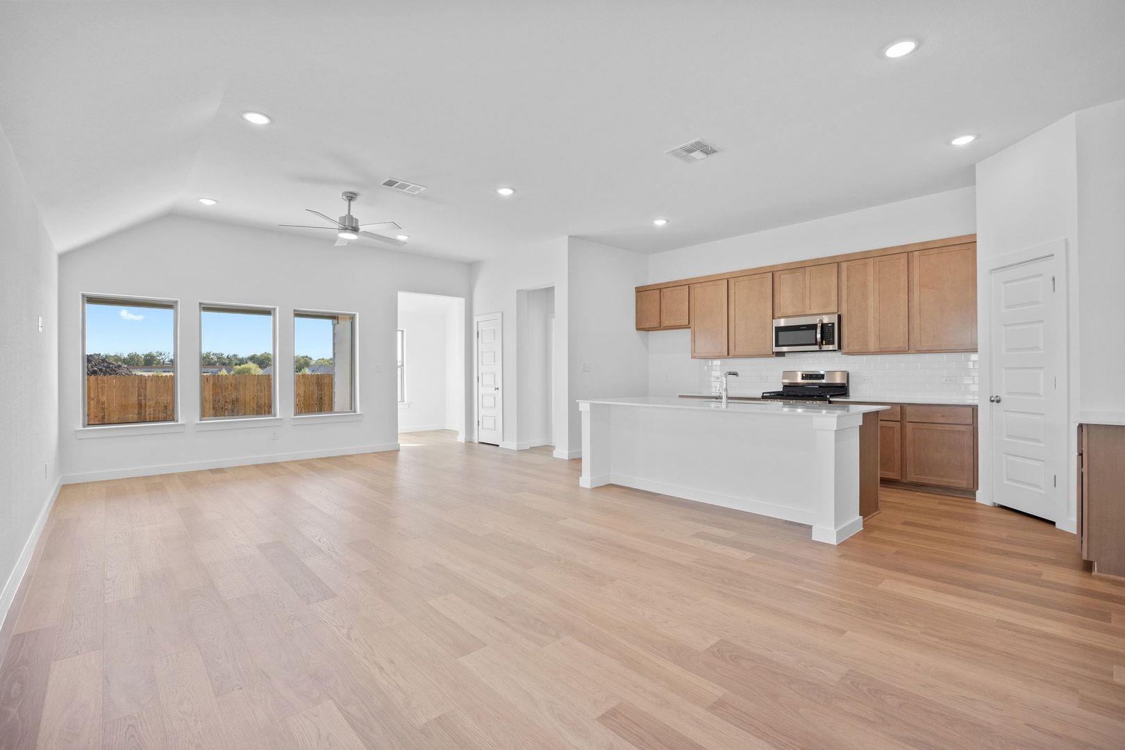 107 Malibu, Hutto, TX 78634 — photo 1