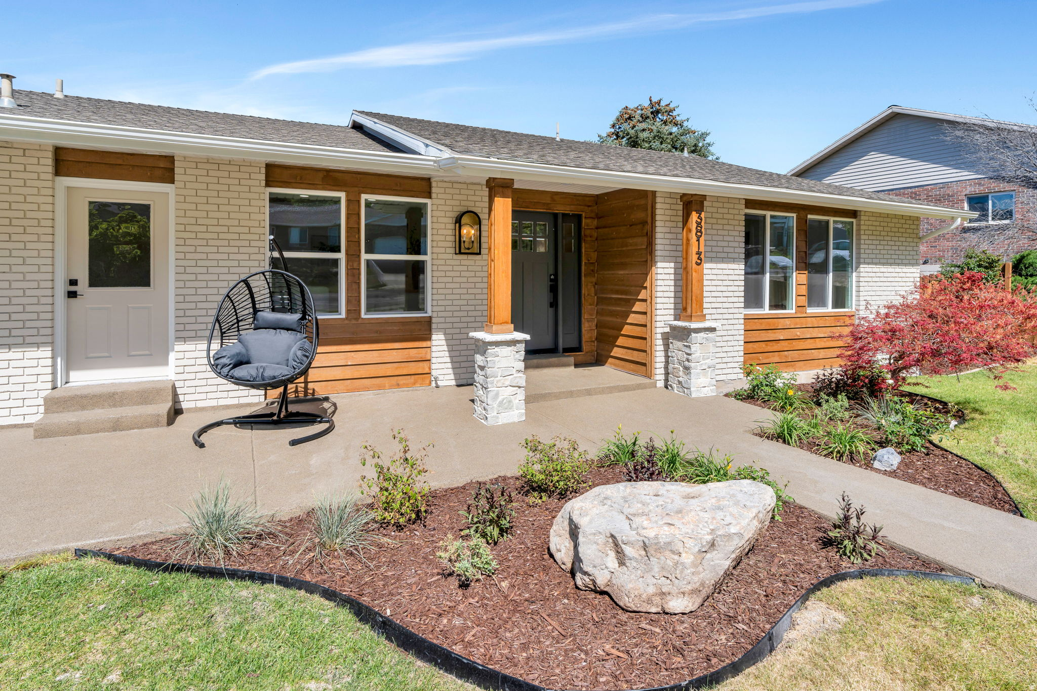 3813 N FOOTHILL DR, Provo, UT 84604 — photo 1