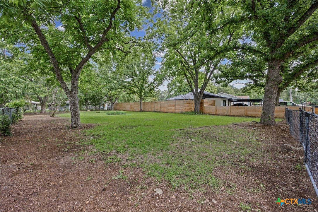 943 Field Street, San Marcos, TX 78666 — photo 1