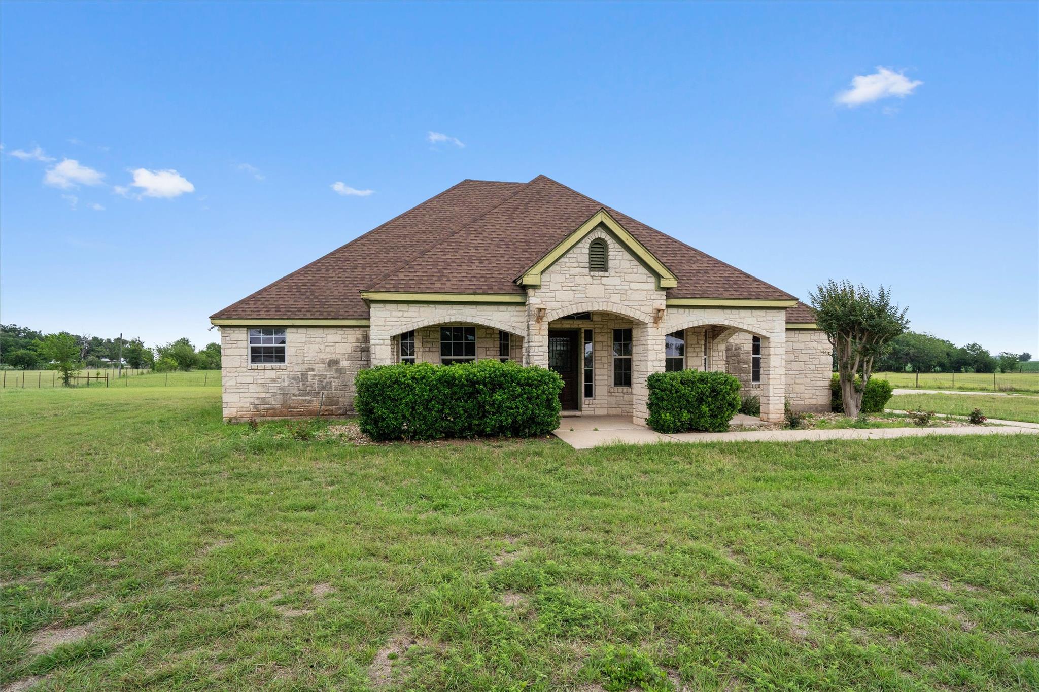 130 Cotton Rows, Taylor, TX 76574 — photo 1