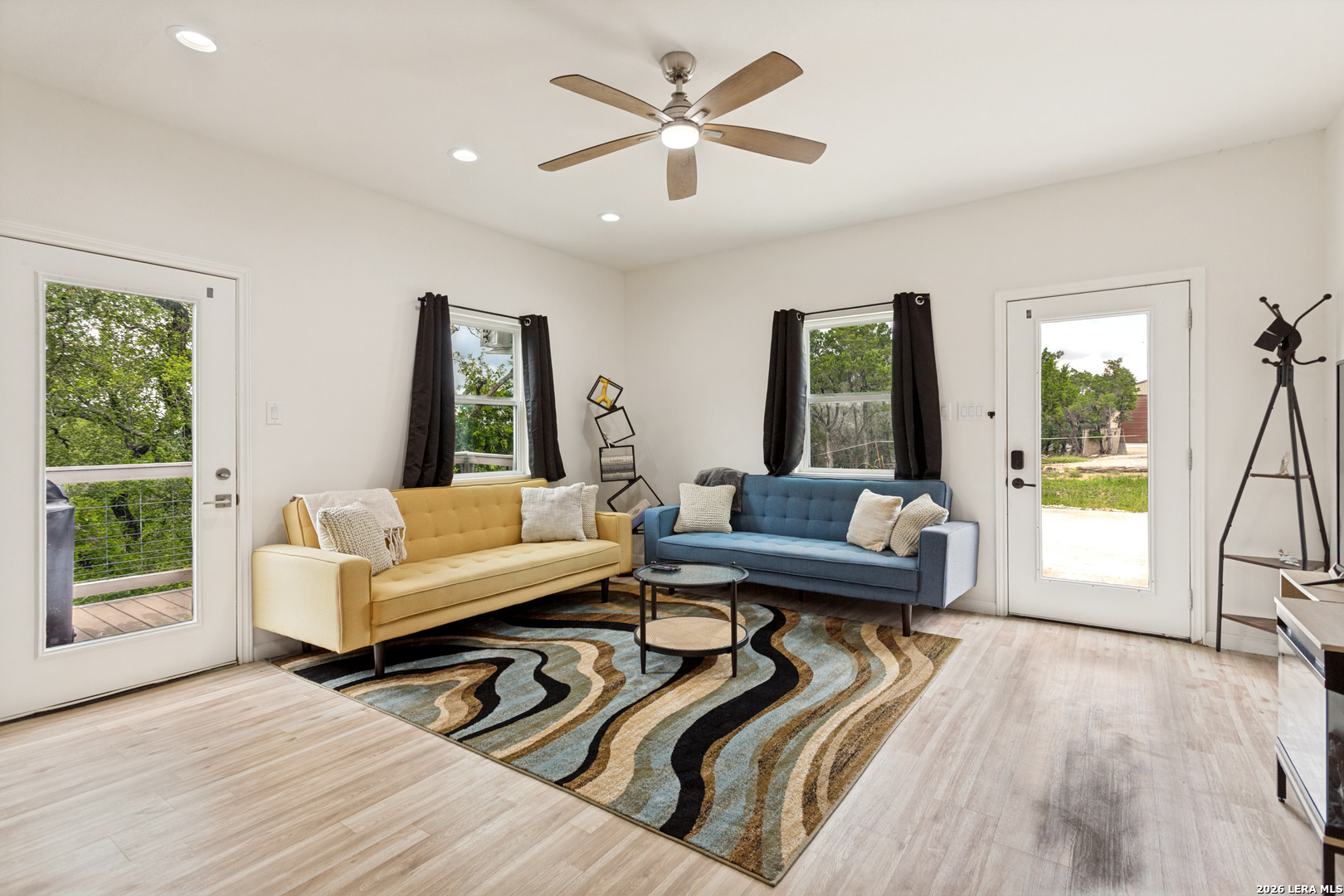 1200 Linda Dr, ,  78133 — photo 1