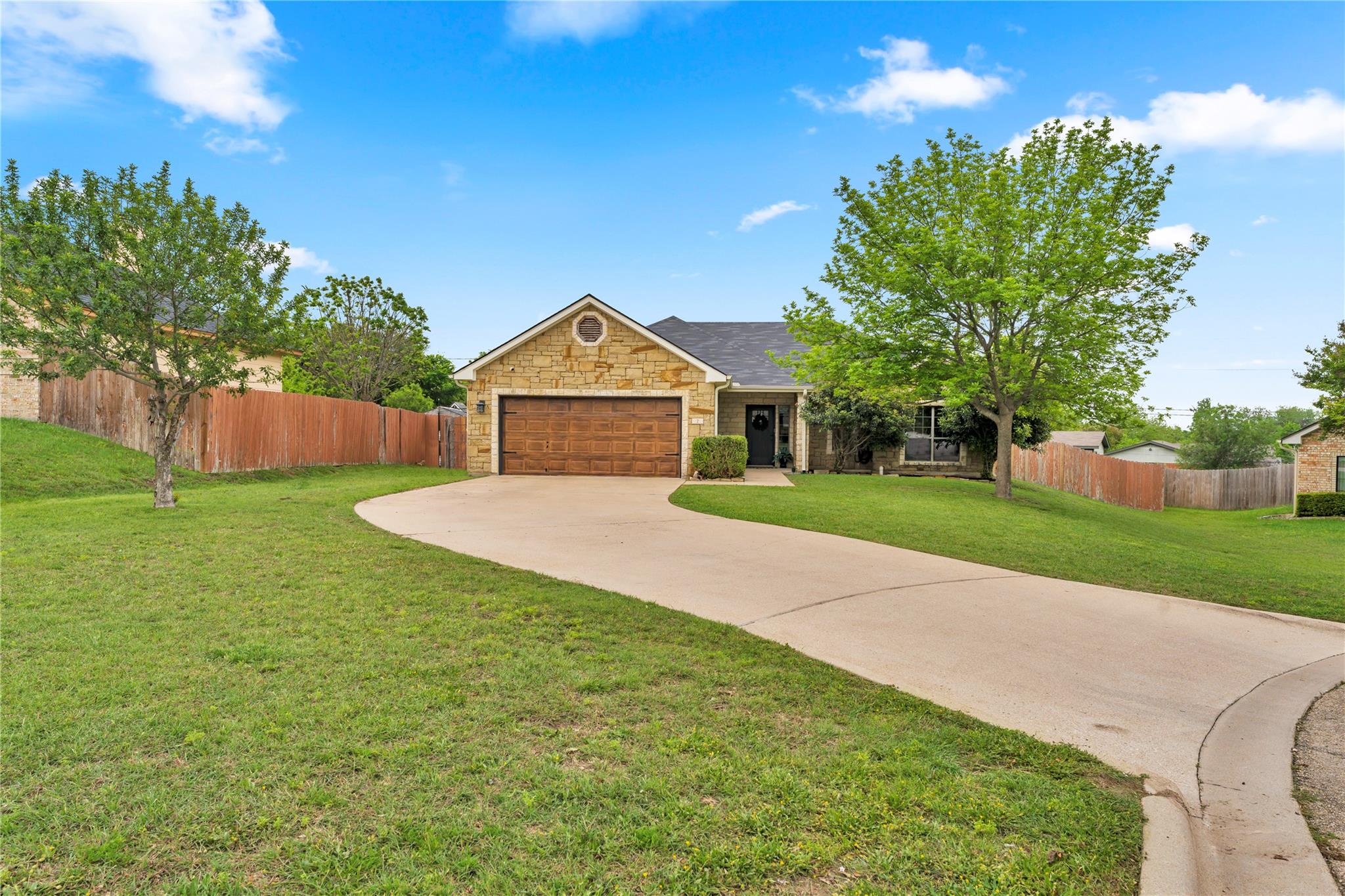 7 Westridge, Lampasas, TX 76550 — photo 1
