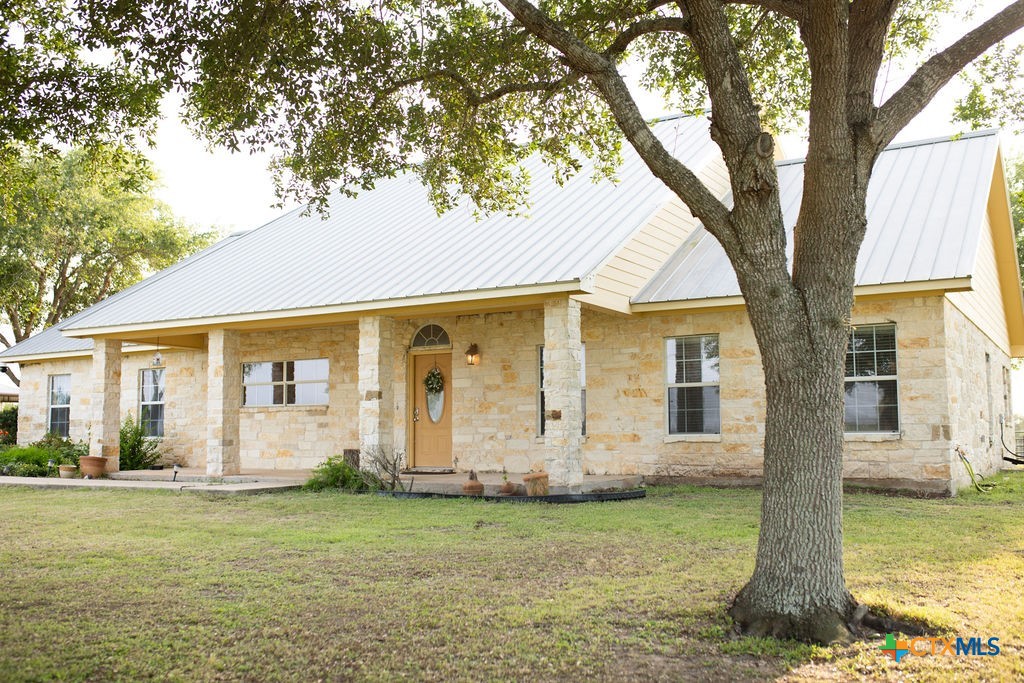 3240 Concrete Edgar Rd, Cuero, TX 77954 — photo 1