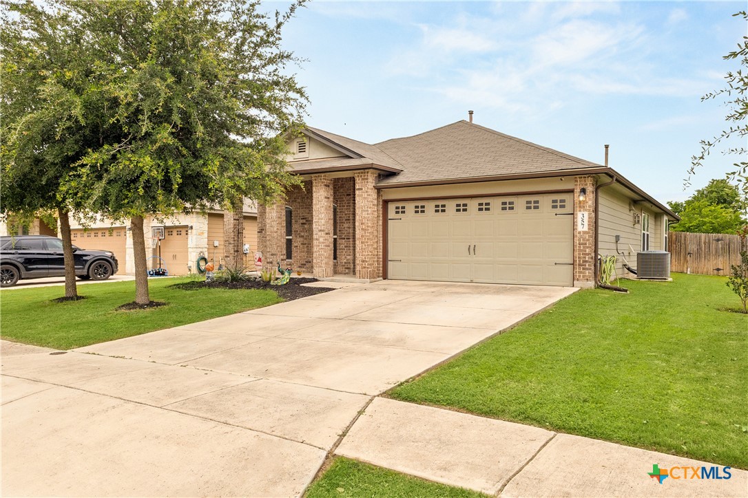 357 Creekview Way, New Braunfels, TX 78130 — photo 1