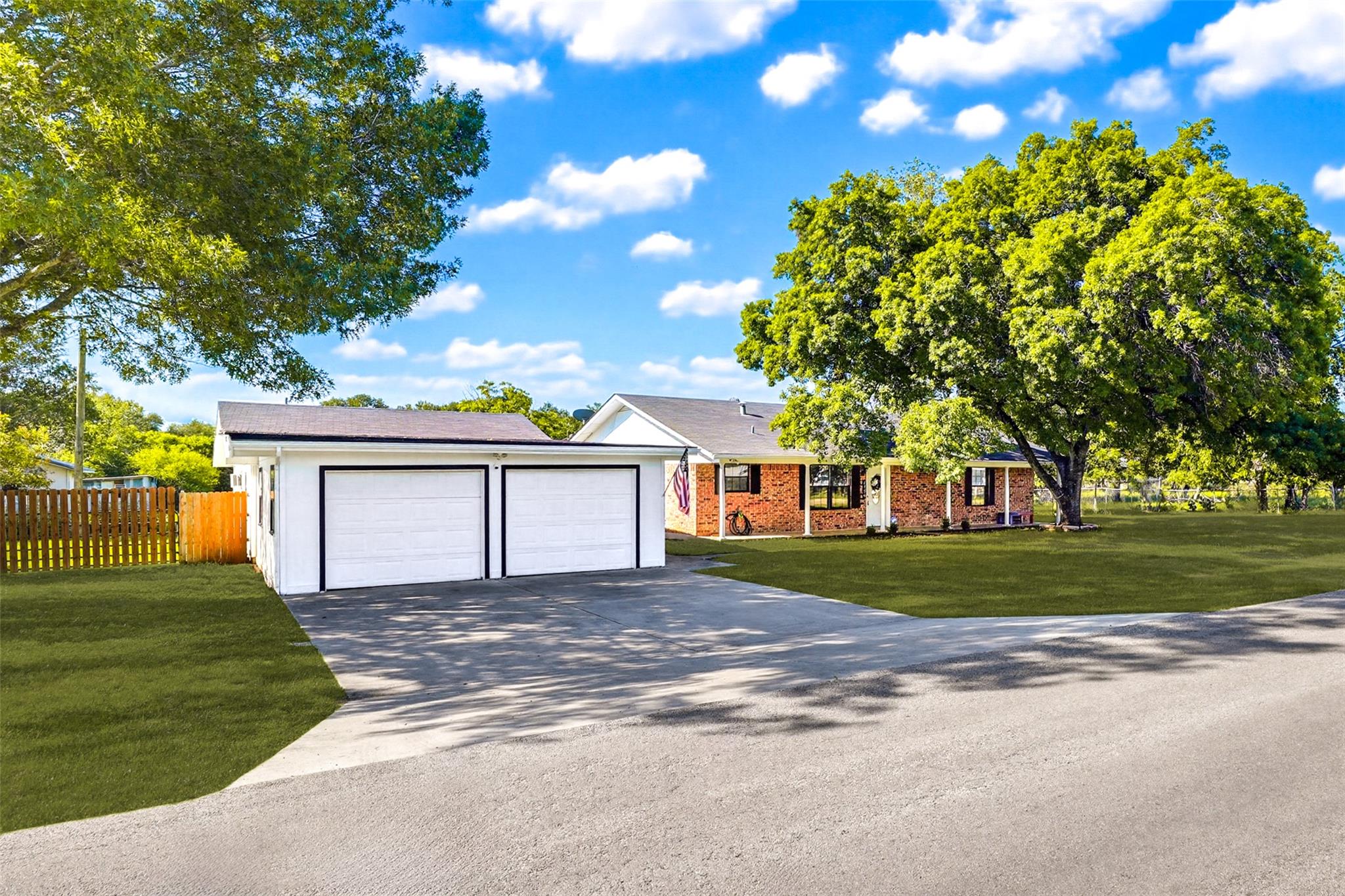 1350 Mary Preiss, New Braunfels, TX 78132 — photo 1