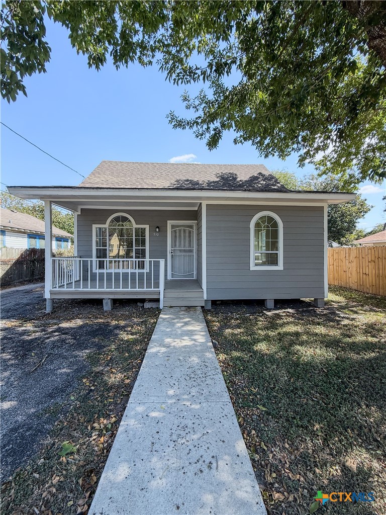 510 Krause Street, Victoria, TX 77901 — photo 1