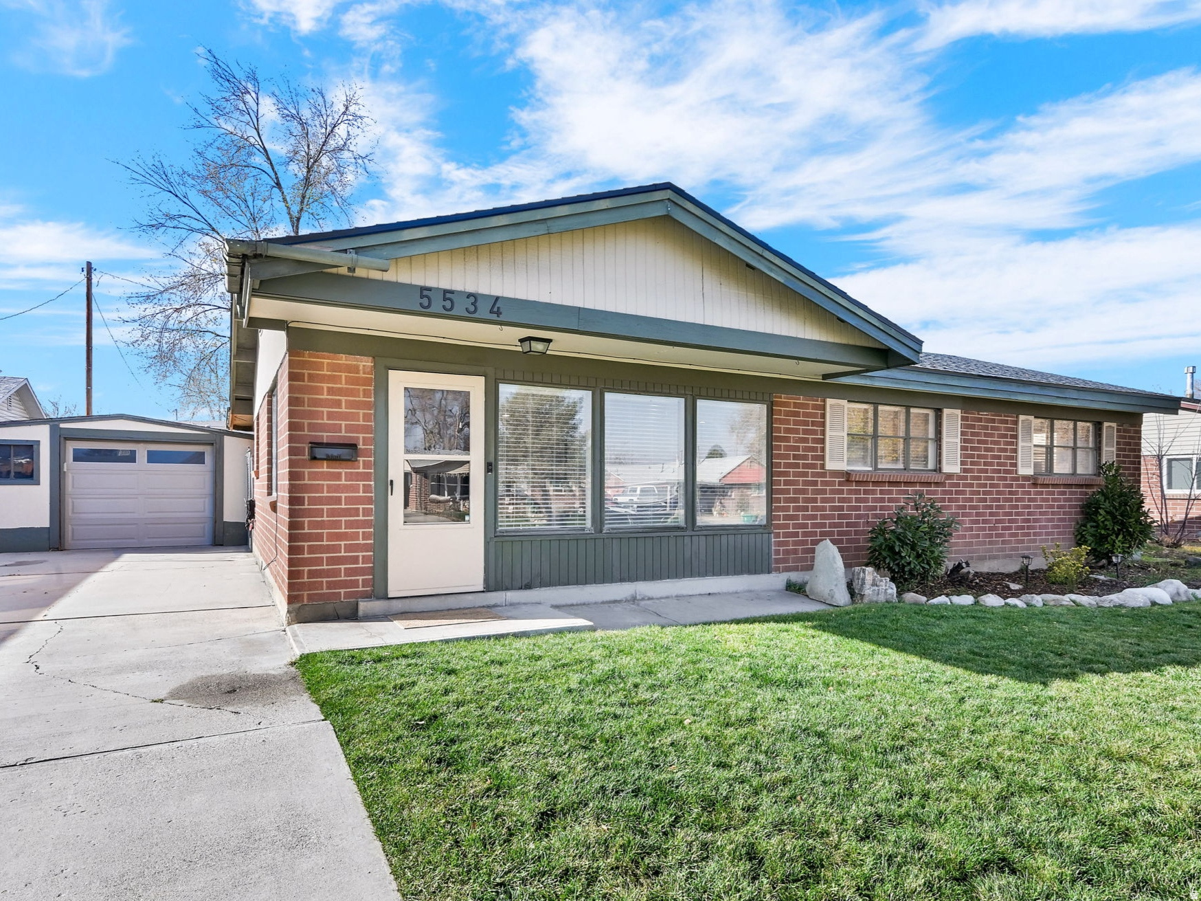 5534 S SPURRIER RD, Murray, UT 84107 — photo 1