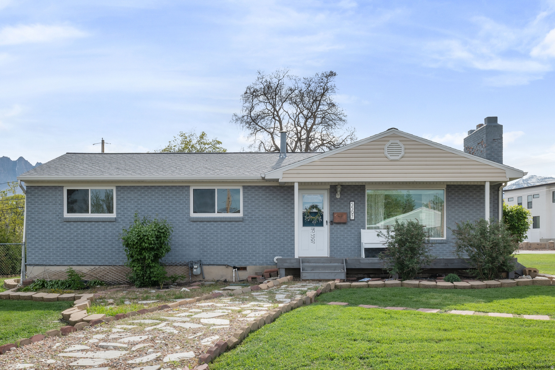 5597 S HILLSIDE DR, Murray, UT 84107 — photo 1