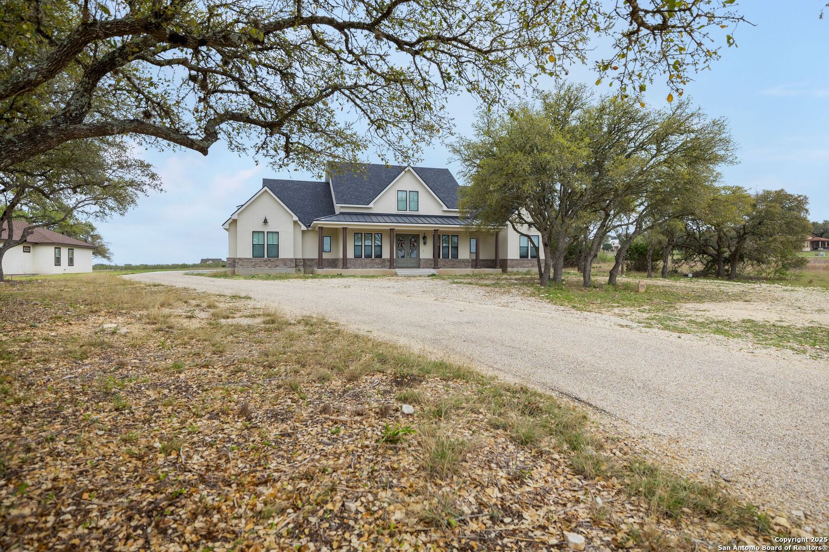 1062 Lariat, Bandera, TX 78003 — photo 1