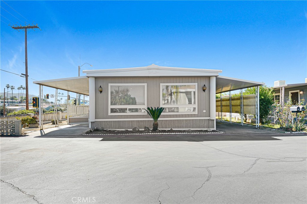 1455 S State St 192, Hemet, CA 92543 — photo 1