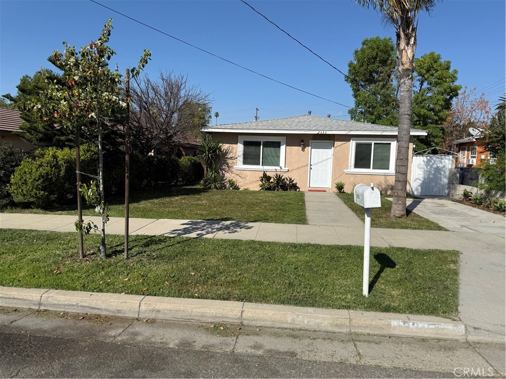 2315 11th Street, Riverside, CA 92507 — photo 1