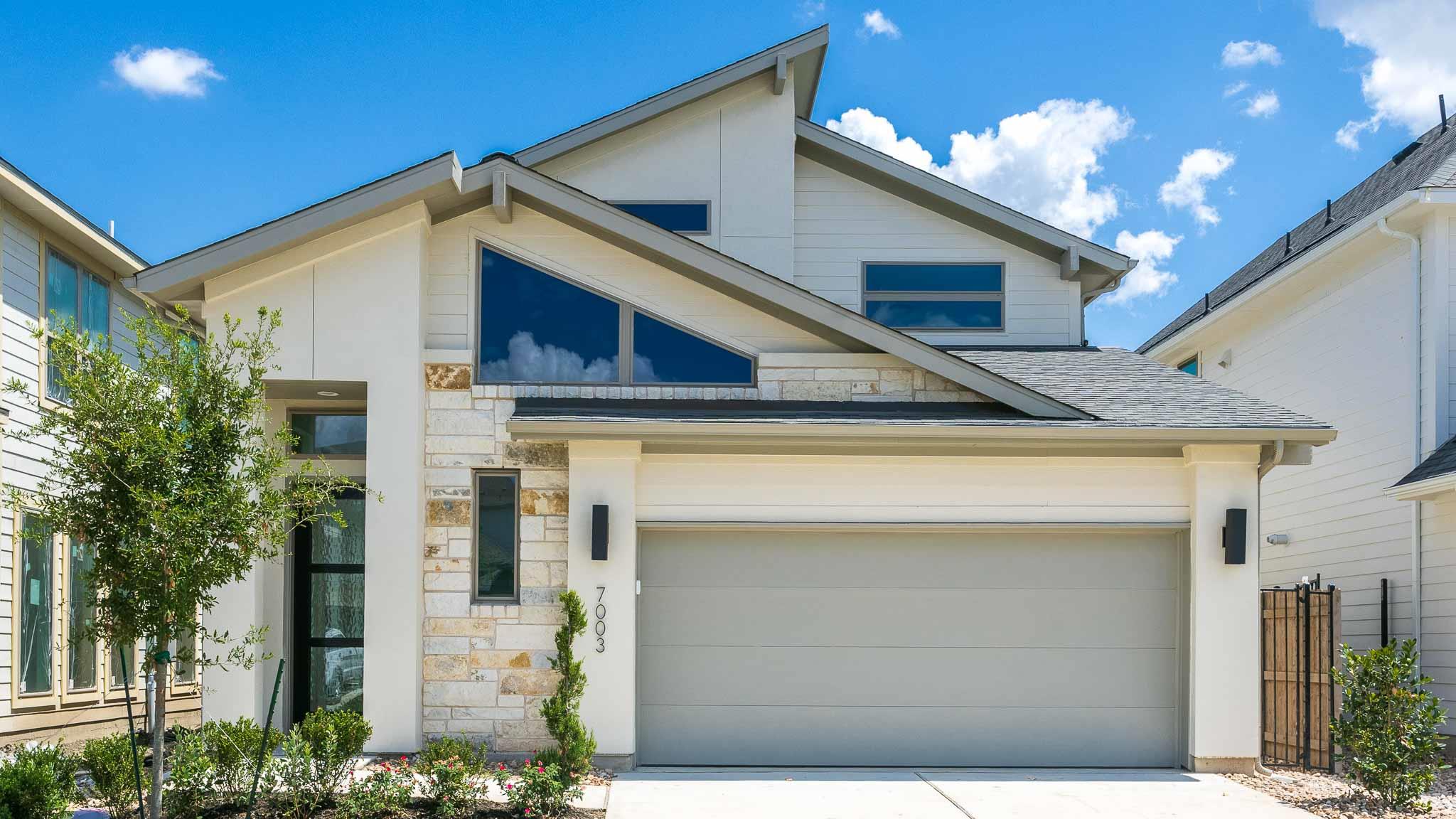 7003 Stitzel Weller, Austin, TX 78744 — photo 1