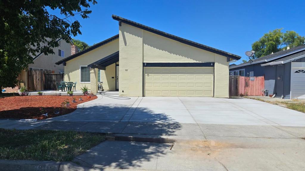 305 Lassenpark Circle, San Jose, CA 95136 — photo 1