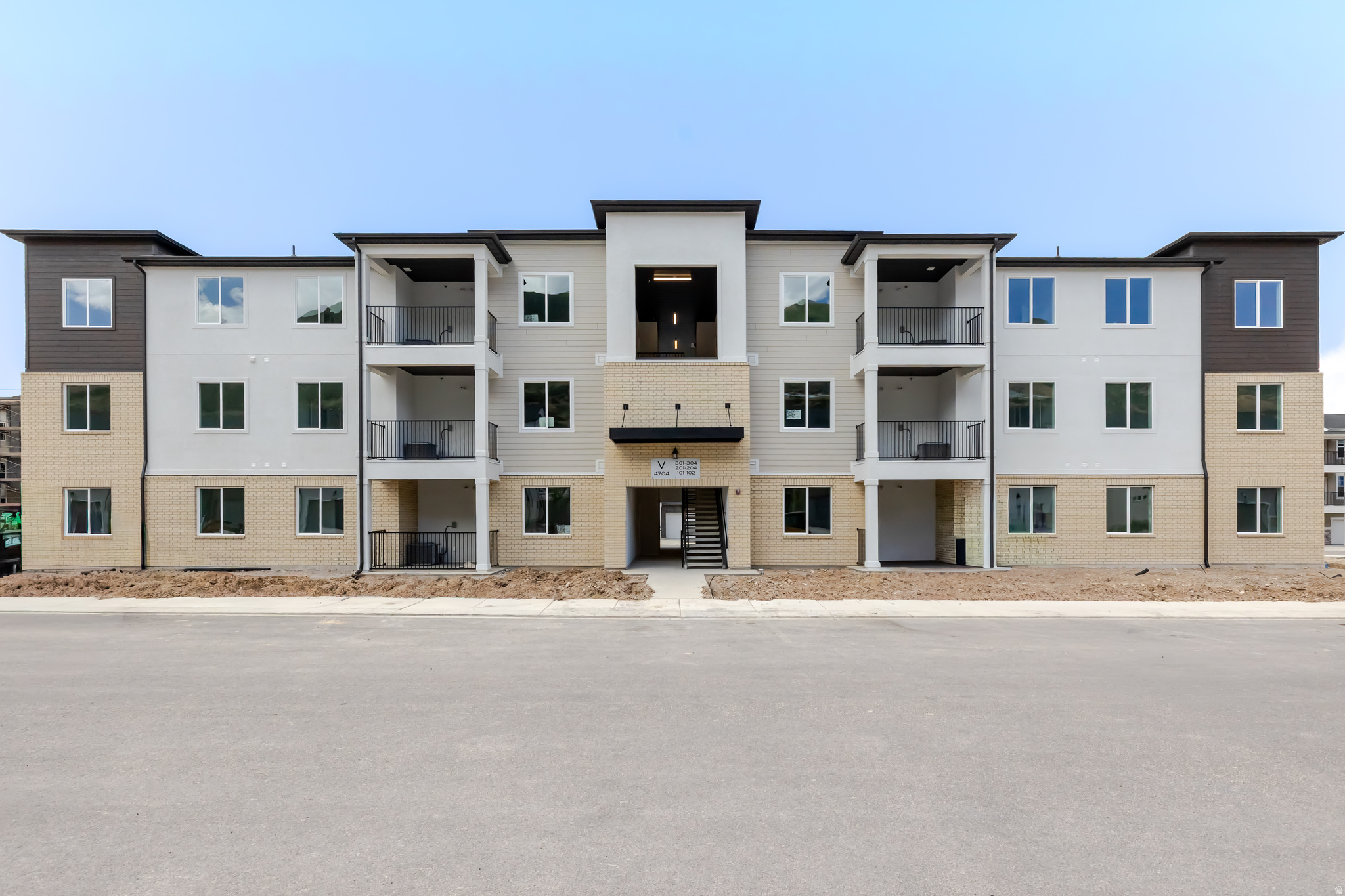 4704 S OLIVE AVE #V201, Mapleton, UT 84664 — photo 1