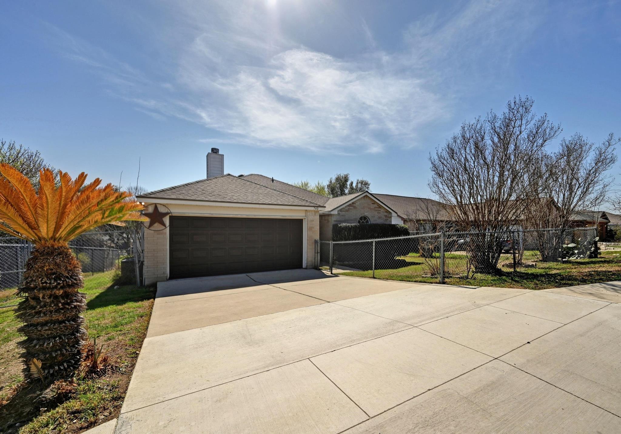 740 Clearview, San Marcos, TX 78666 — photo 1