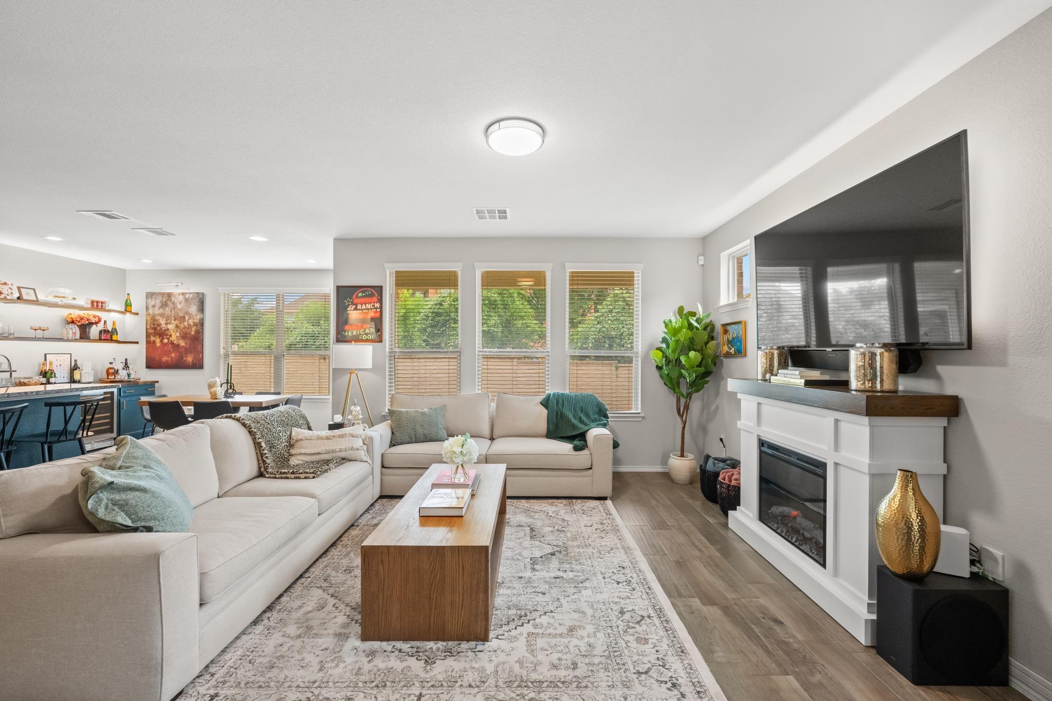 9324 Hunter, Austin, TX 78748 — photo 1