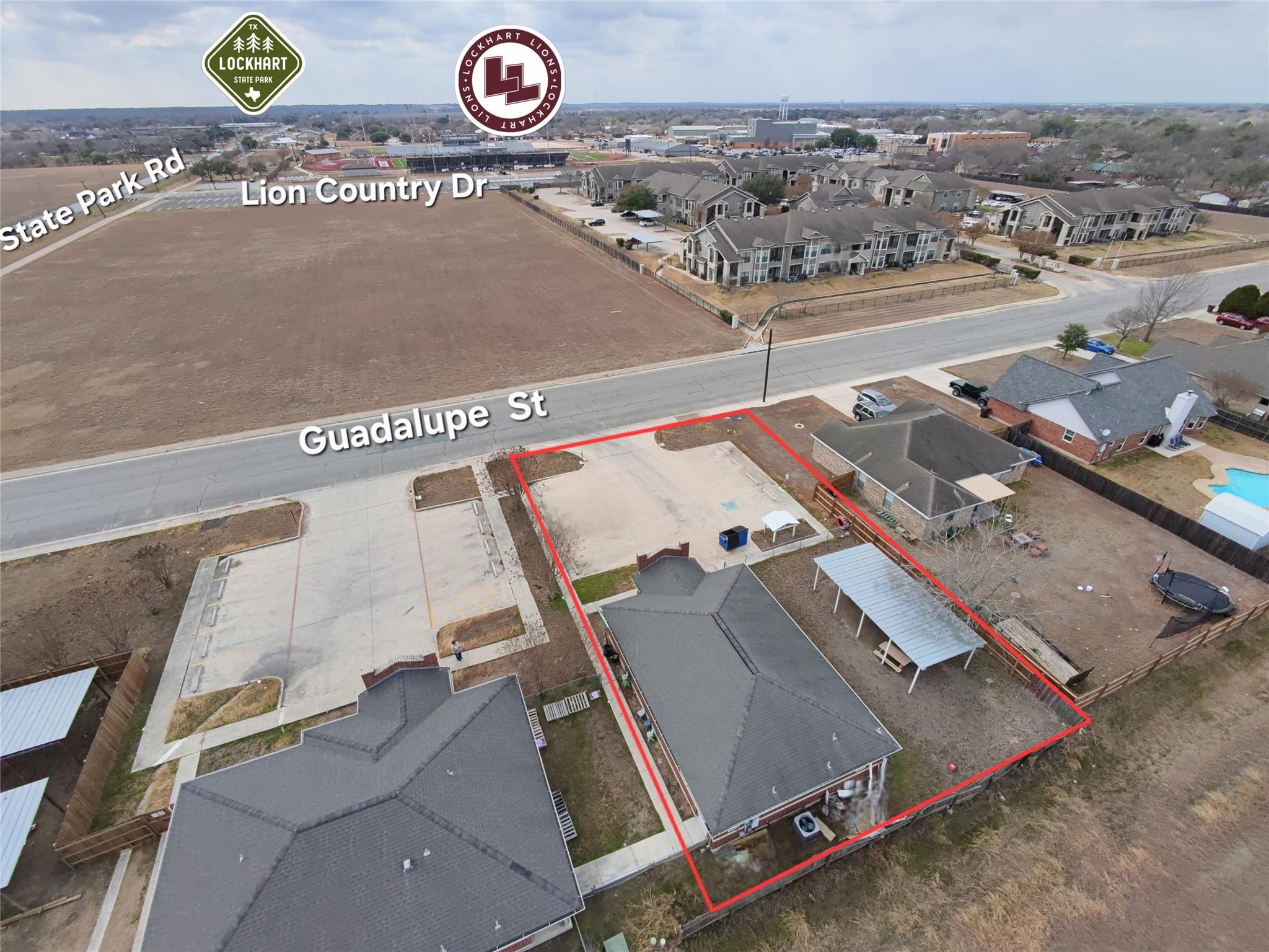 1020 Guadalupe, Lockhart, TX 78644 — photo 1