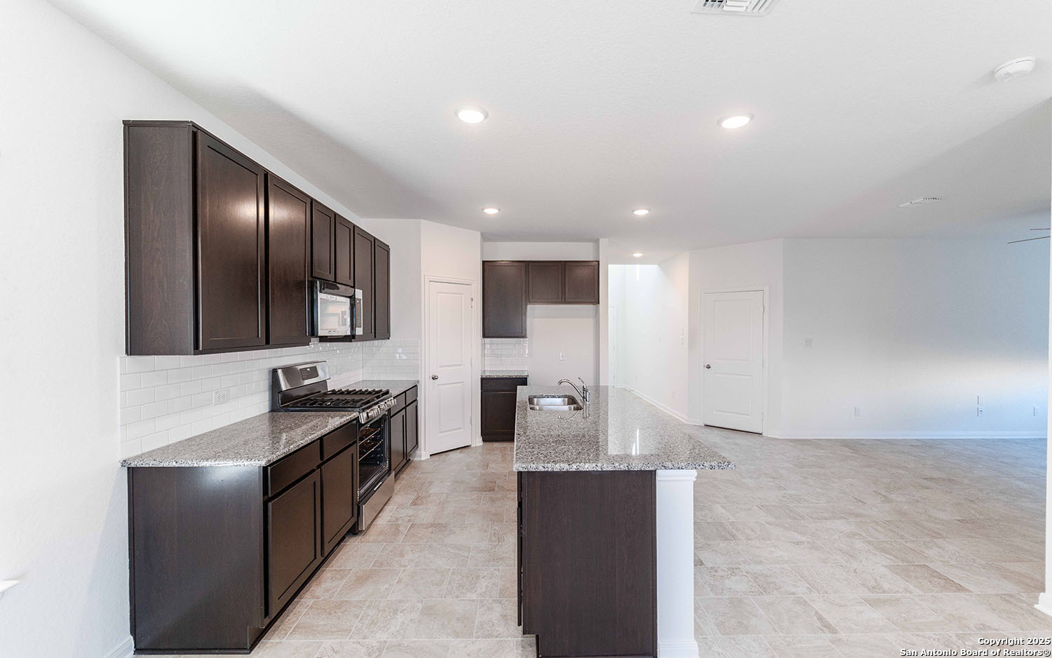 5223 Olene Flats, , 78073 — photo 1