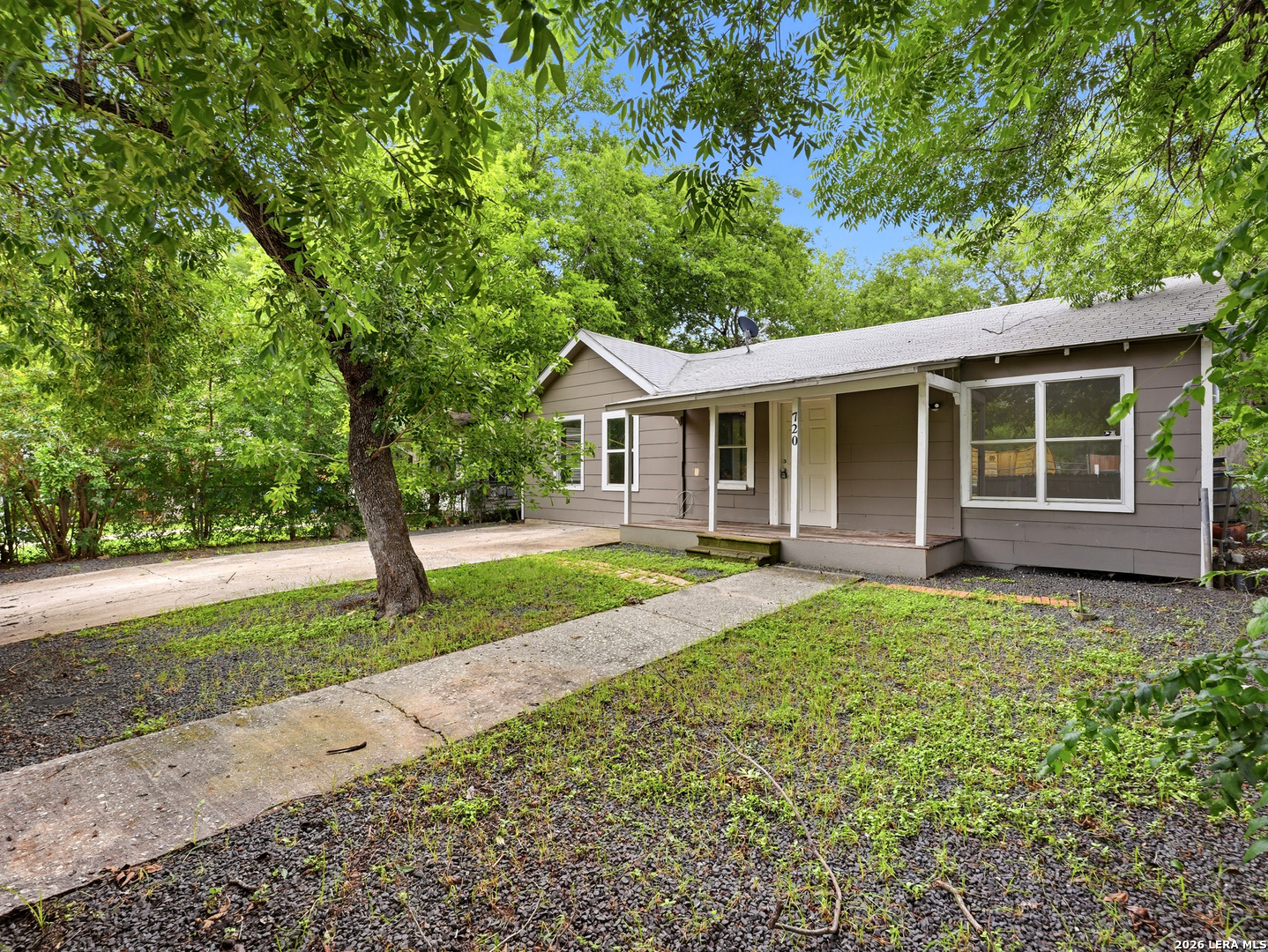 720 CHICKERING AVE, ,  78210 — photo 1