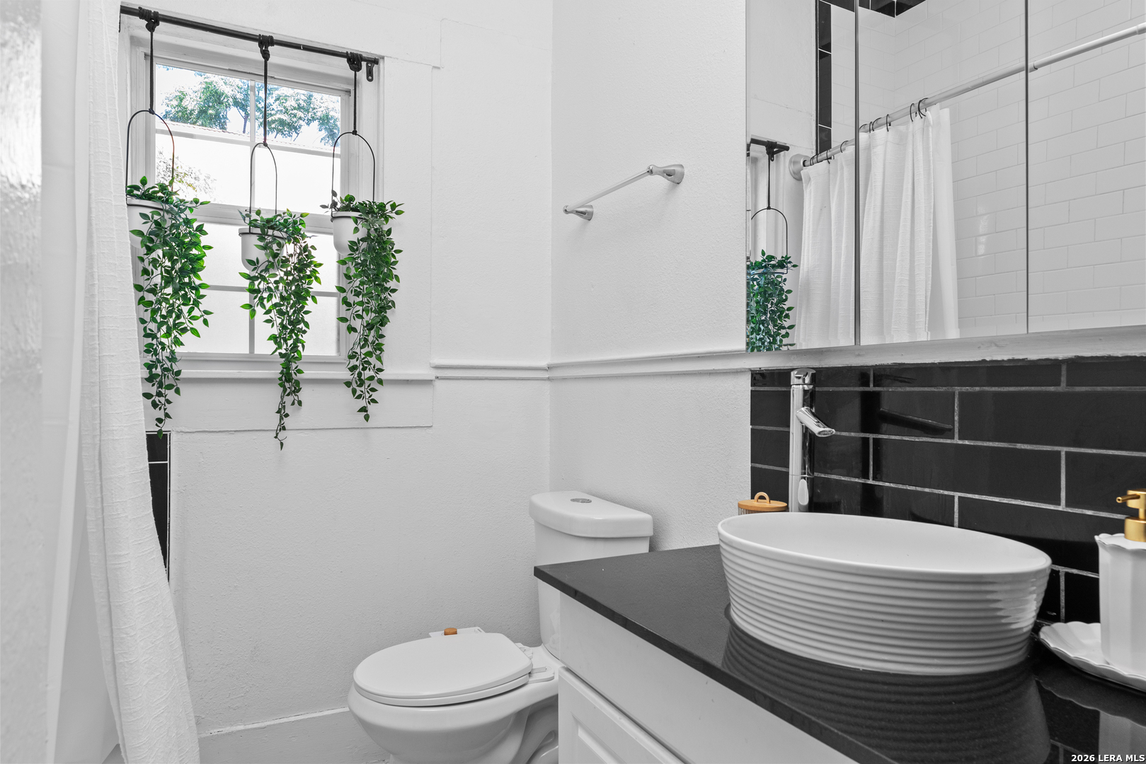 709 WAVERLY AVE, ,  78201 — photo 1