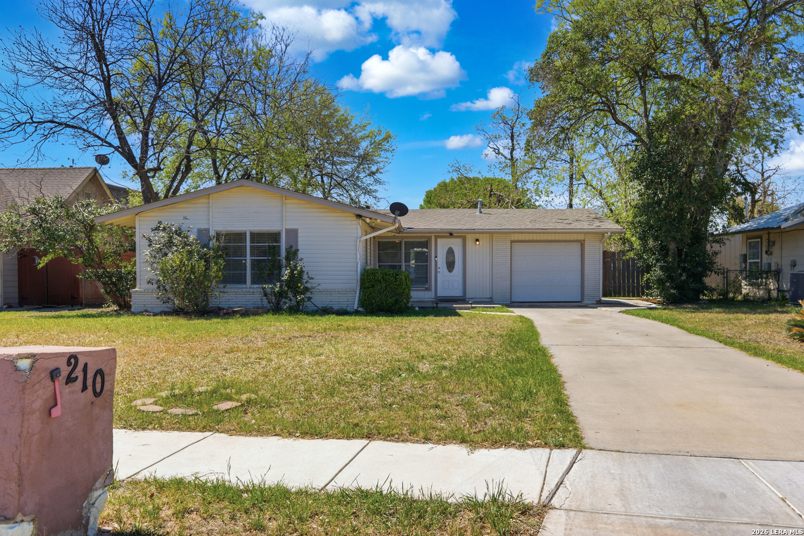 210 N Guilford Dr, , 78217 — photo 1