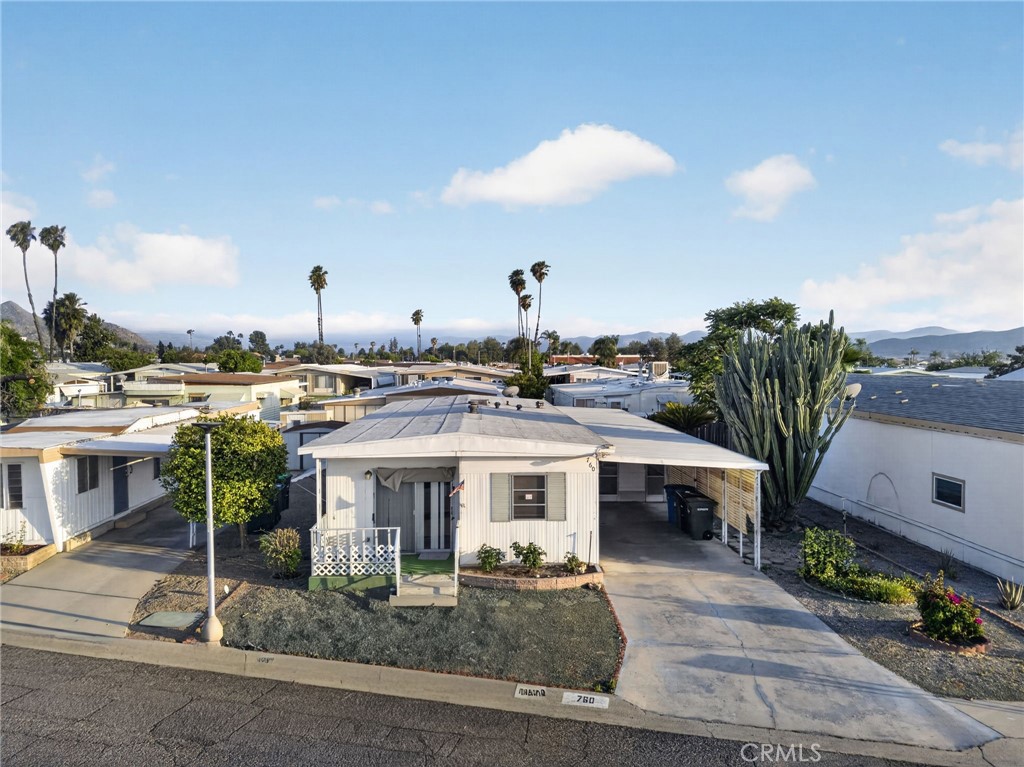 760 Santa Clara, Hemet, CA 92543 — photo 1