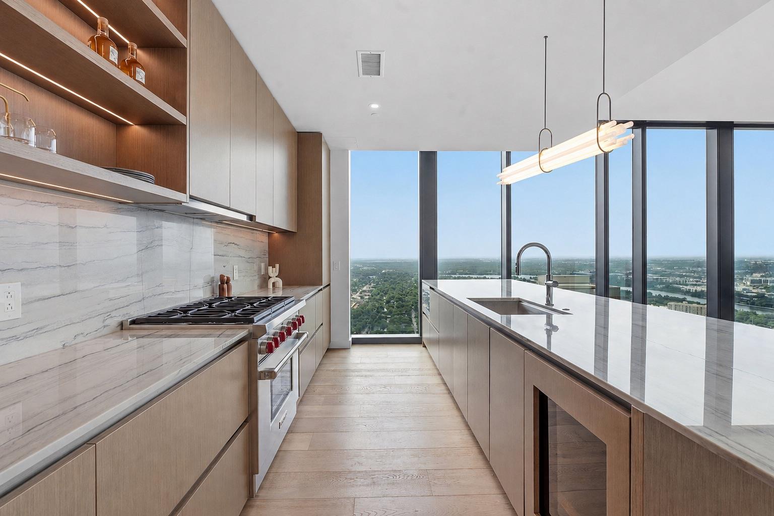 610 Davis, Austin, TX 78701 — photo 1
