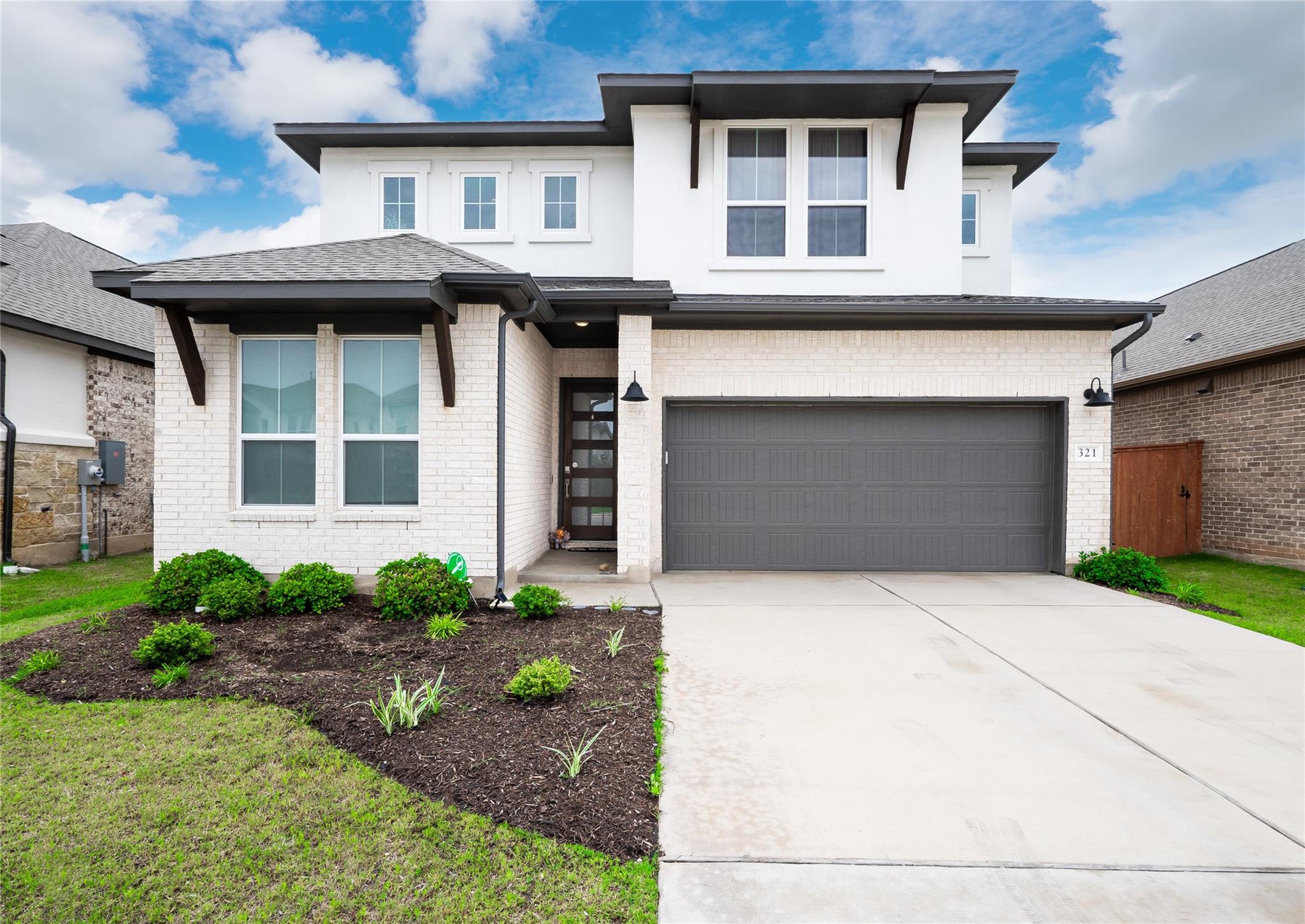 321 Lariat, Liberty Hill, TX 78642 — photo 1