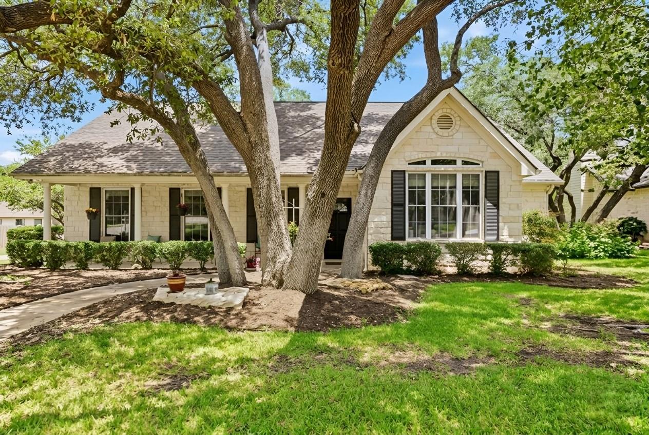 100 Oakmont, Georgetown, TX 78628 — photo 1