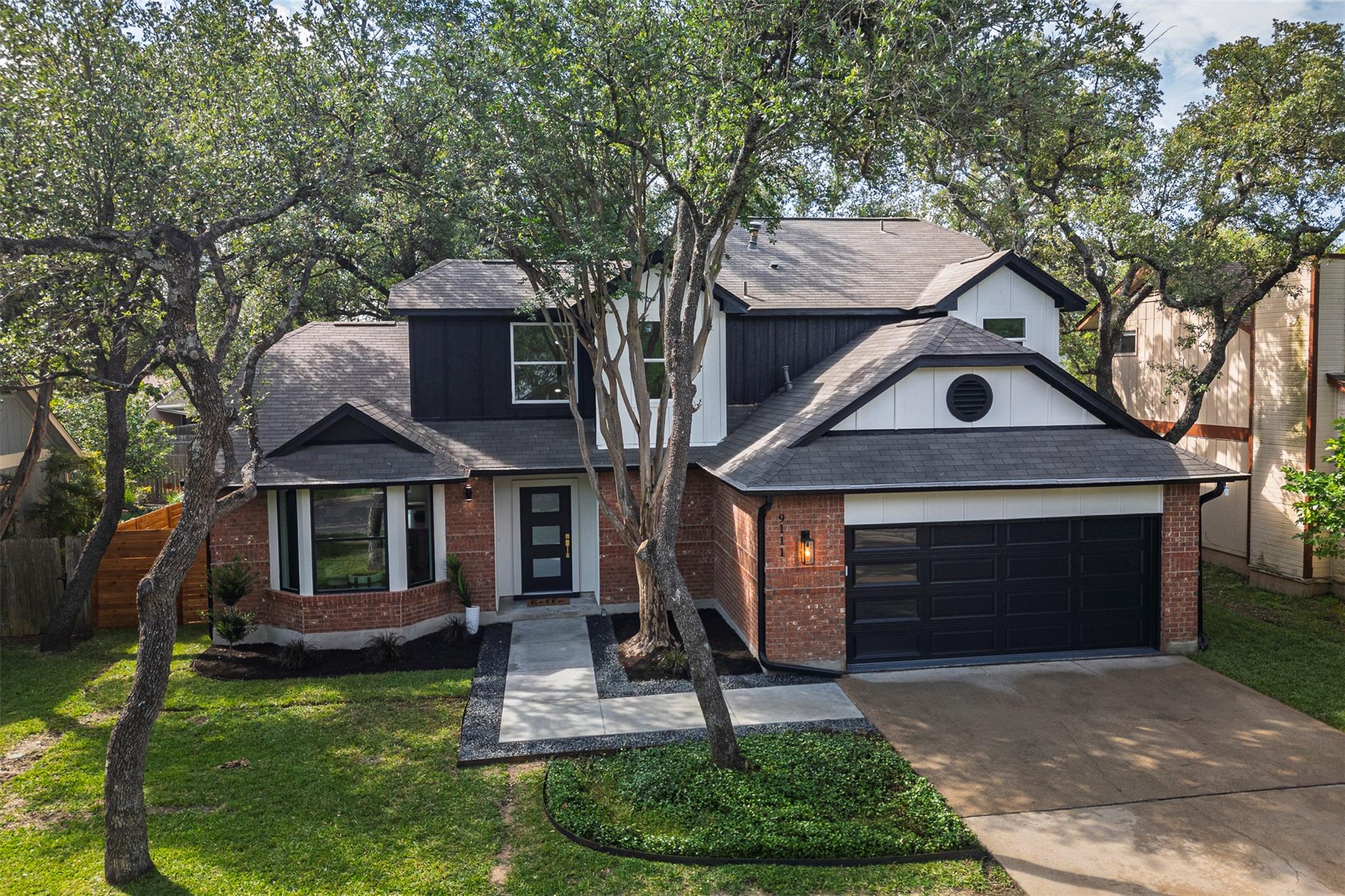 9111 Hazelhurst, Austin, TX 78729 — photo 1