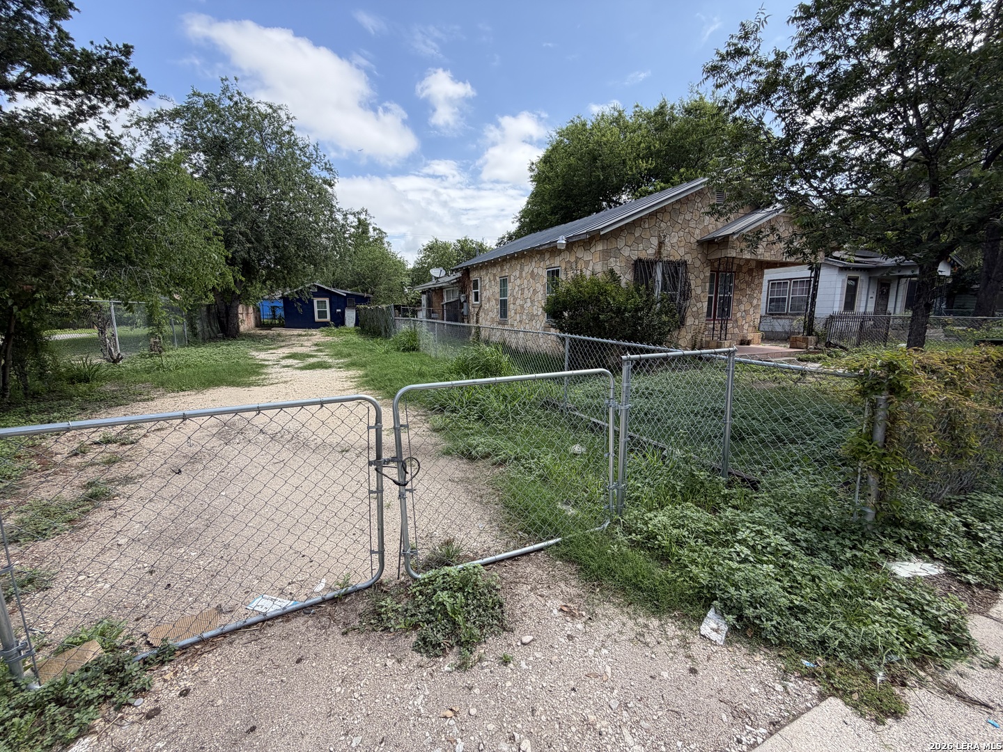 3011 GERALD AVE, ,  78211 — photo 1