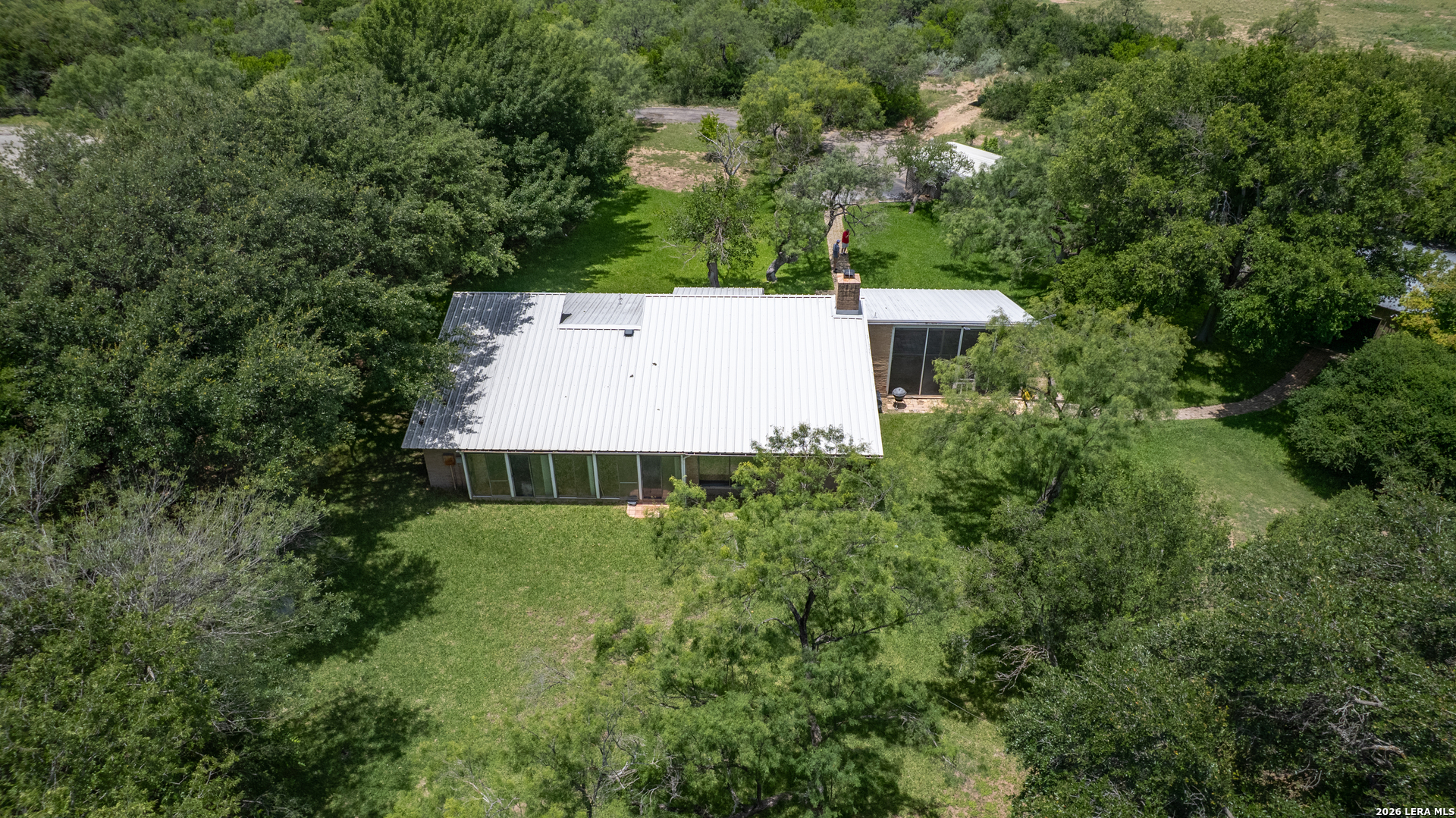 27 TANGLEWOOD DR, , 78801 — photo 1