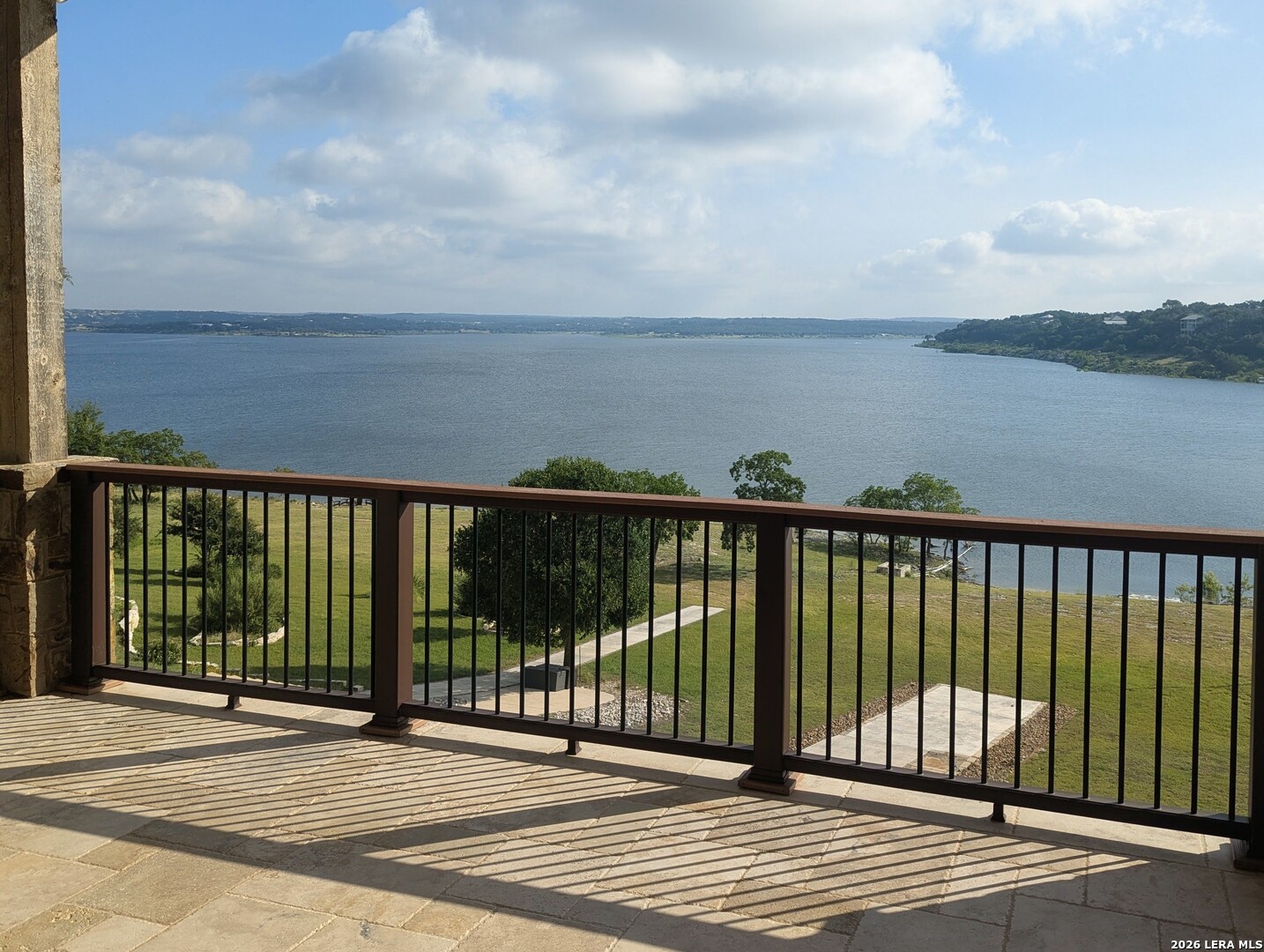 550 OAK SHORES DR, Canyon Lake, TX 78133 — photo 1