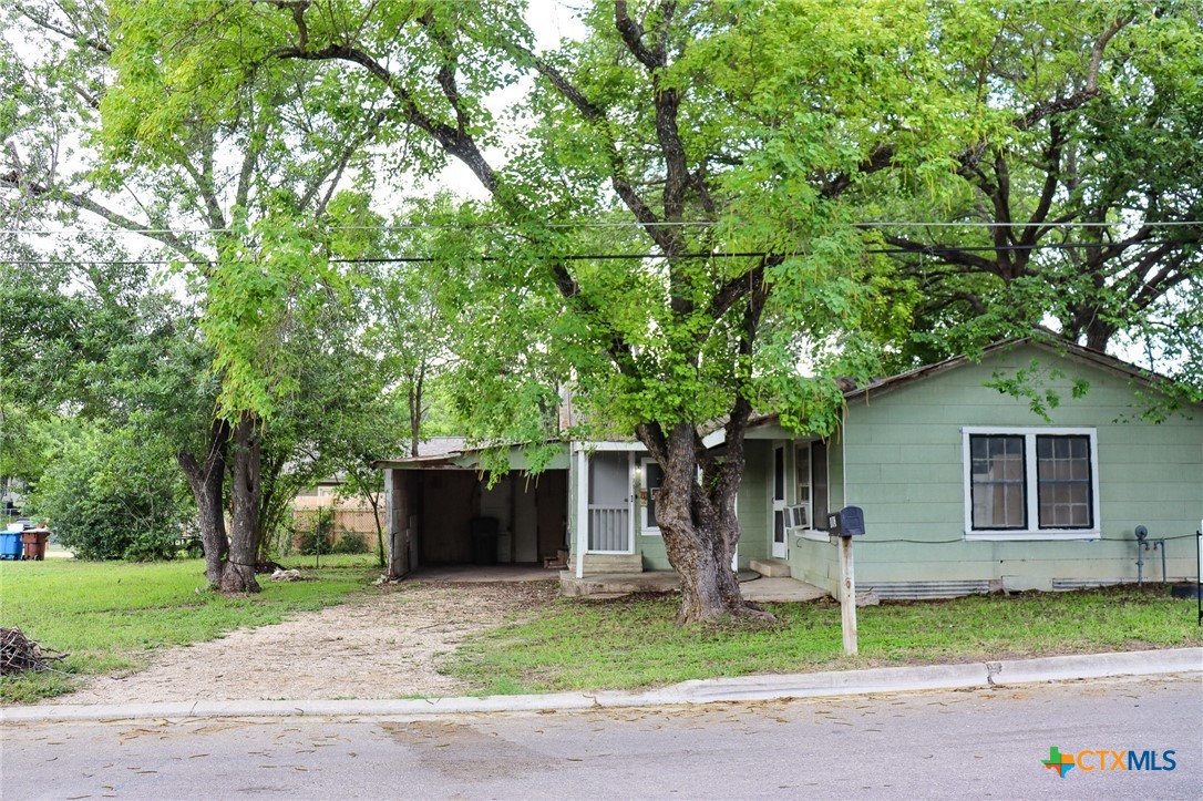 803 3rd Street, Lockhart, TX 78644 — photo 1