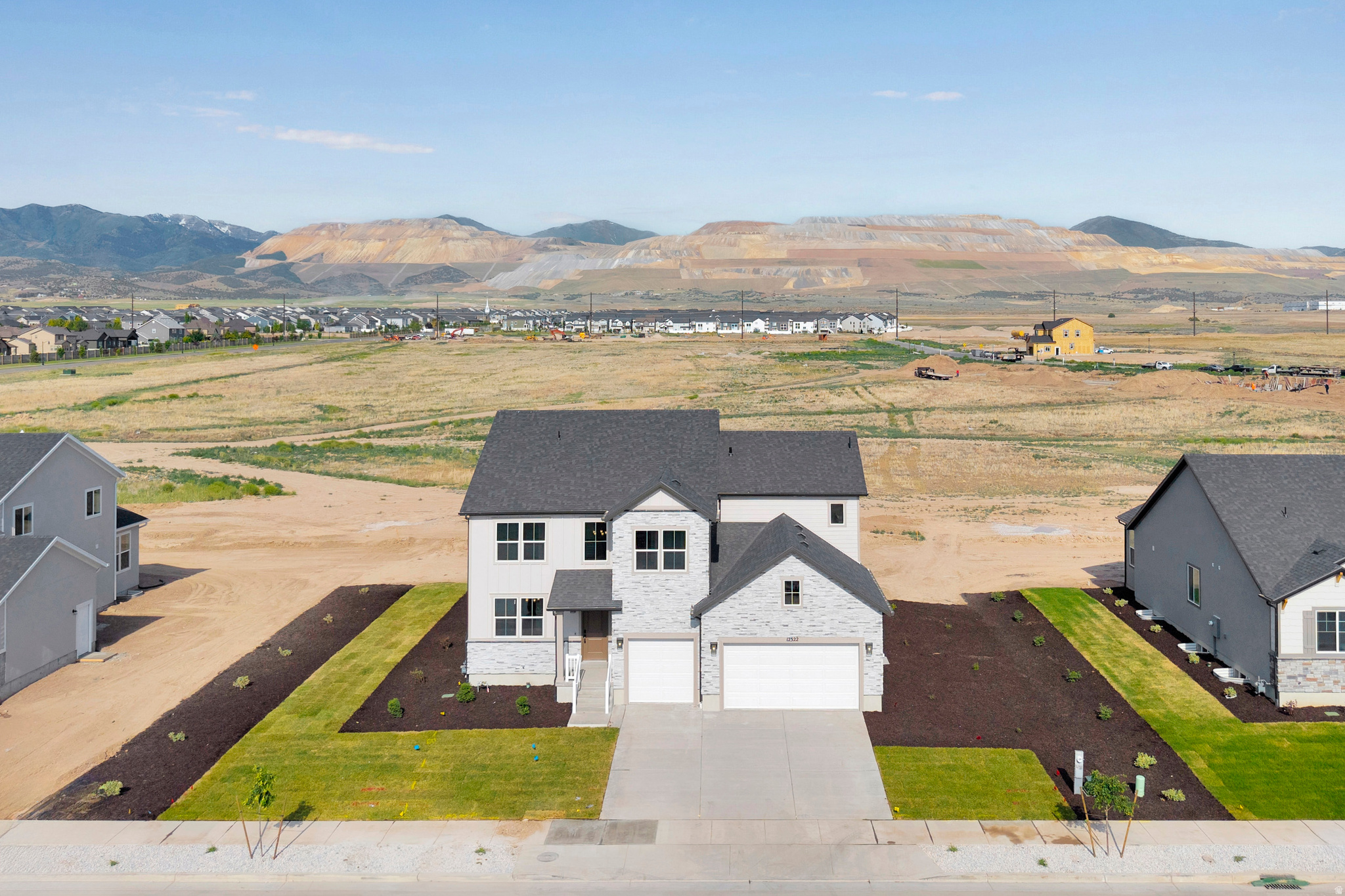 6243 W WAPITI RIDGE LN #427, Herriman, UT 84096 — photo 1