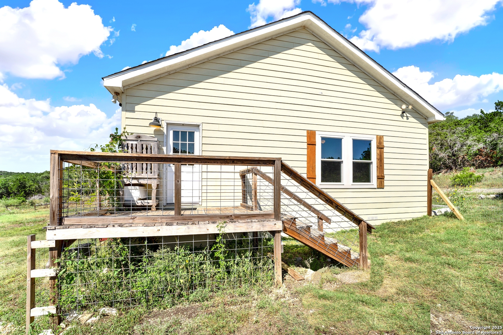 683 County Road 242, , 78861 — photo 1