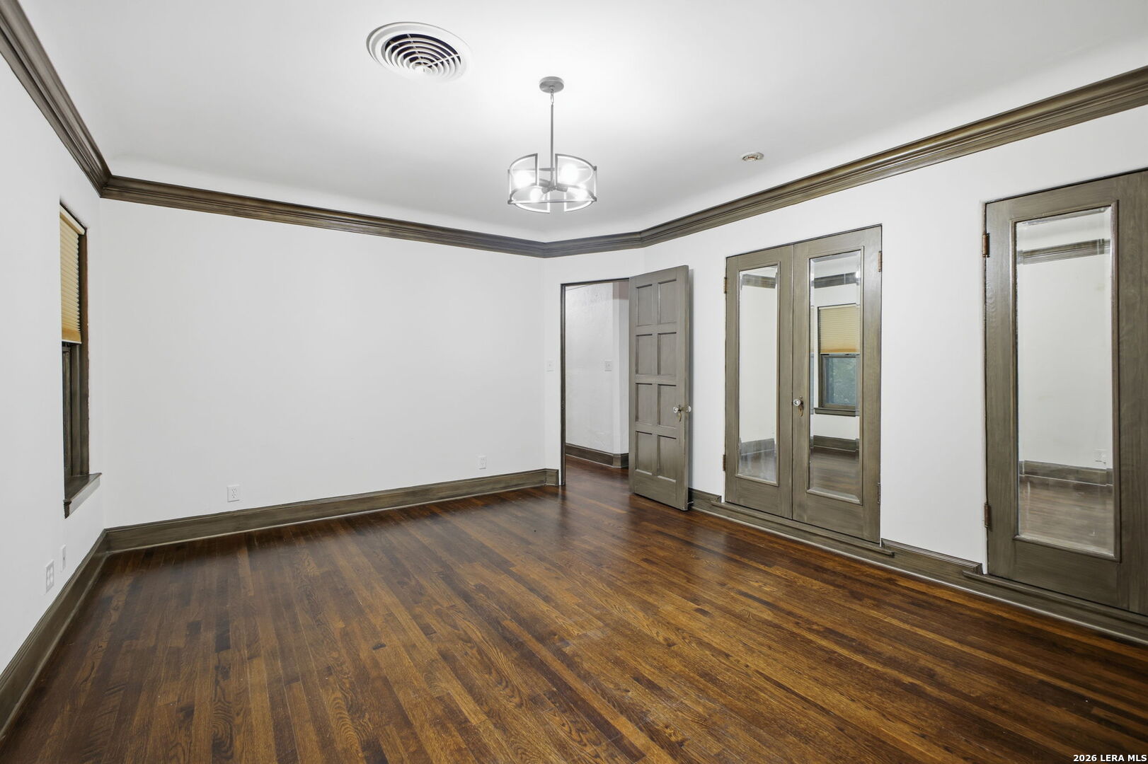 103 Park Hill, ,  78212 — photo 1
