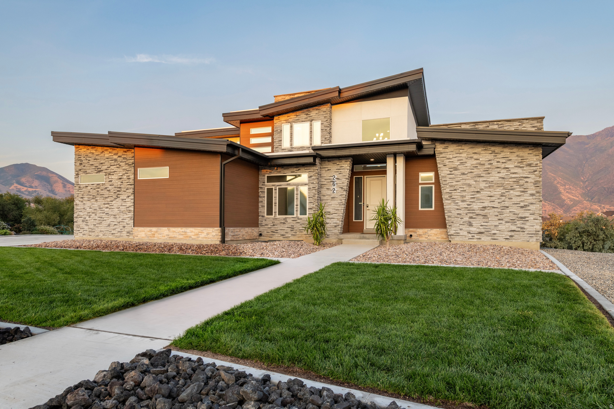262 N SANTA FE DR, Mapleton, UT 84664 — photo 1