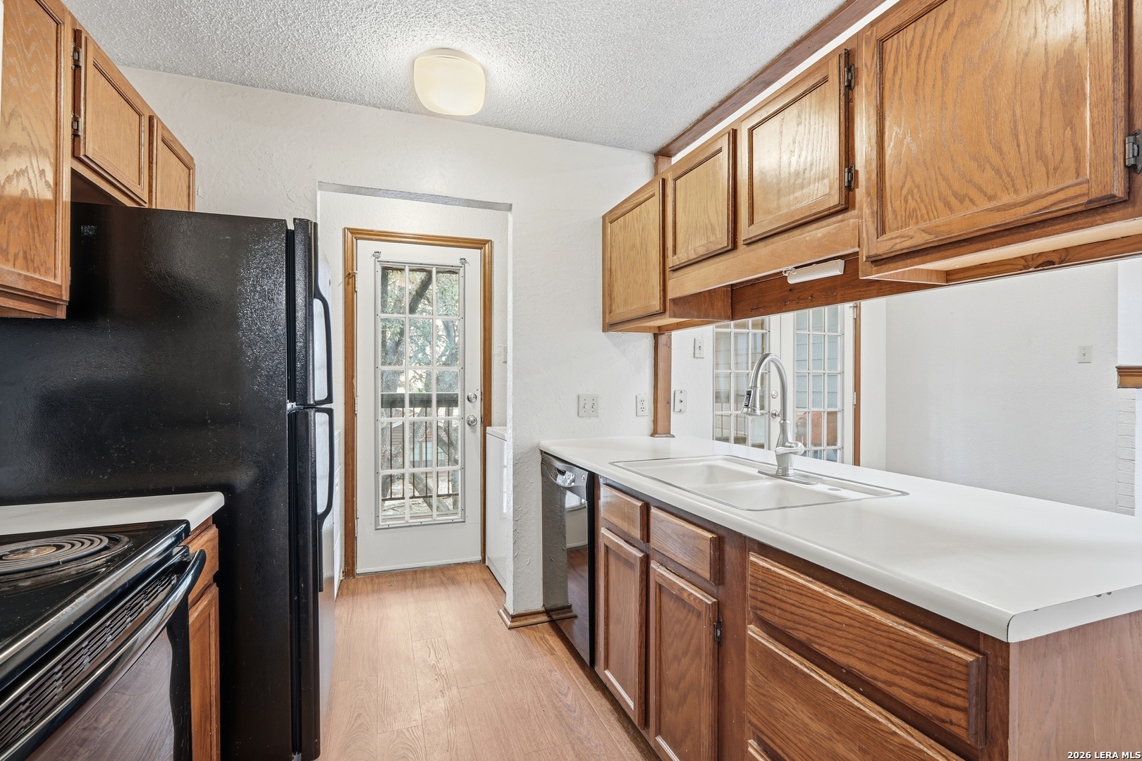 8633 Datapoint Dr, , 78229 — photo 1