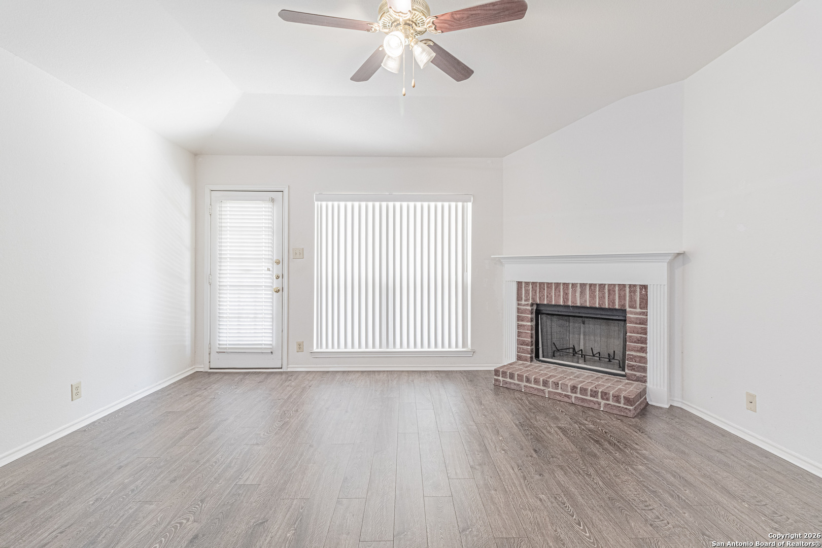 8030 Cerezo, ,  78250 — photo 1