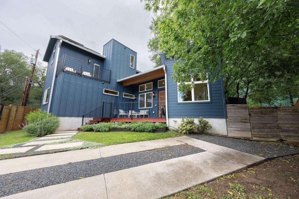 3923 16th, Austin, TX 78721 — photo 1