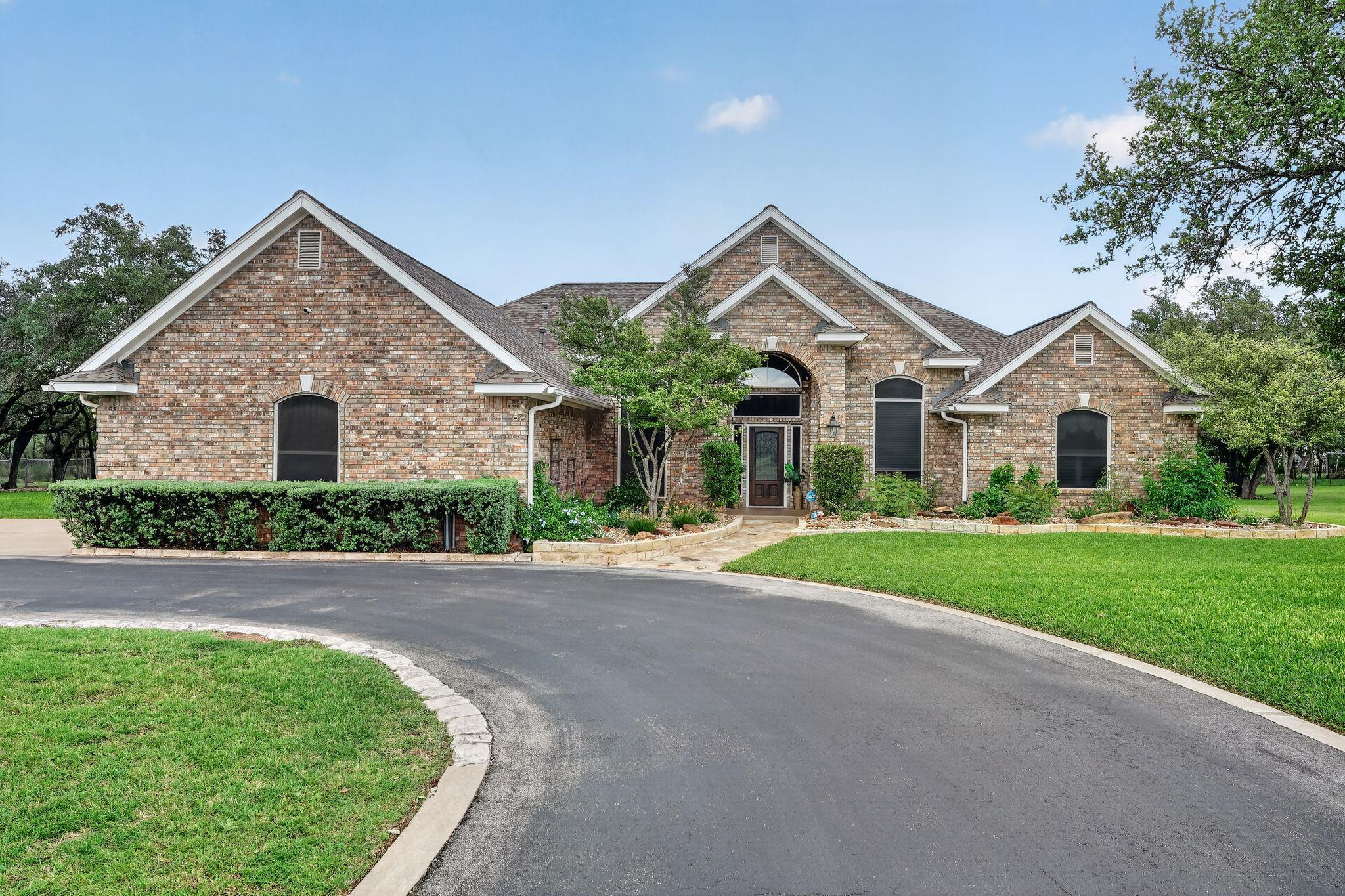 104 Lakewood, Leander, TX 78641 — photo 1